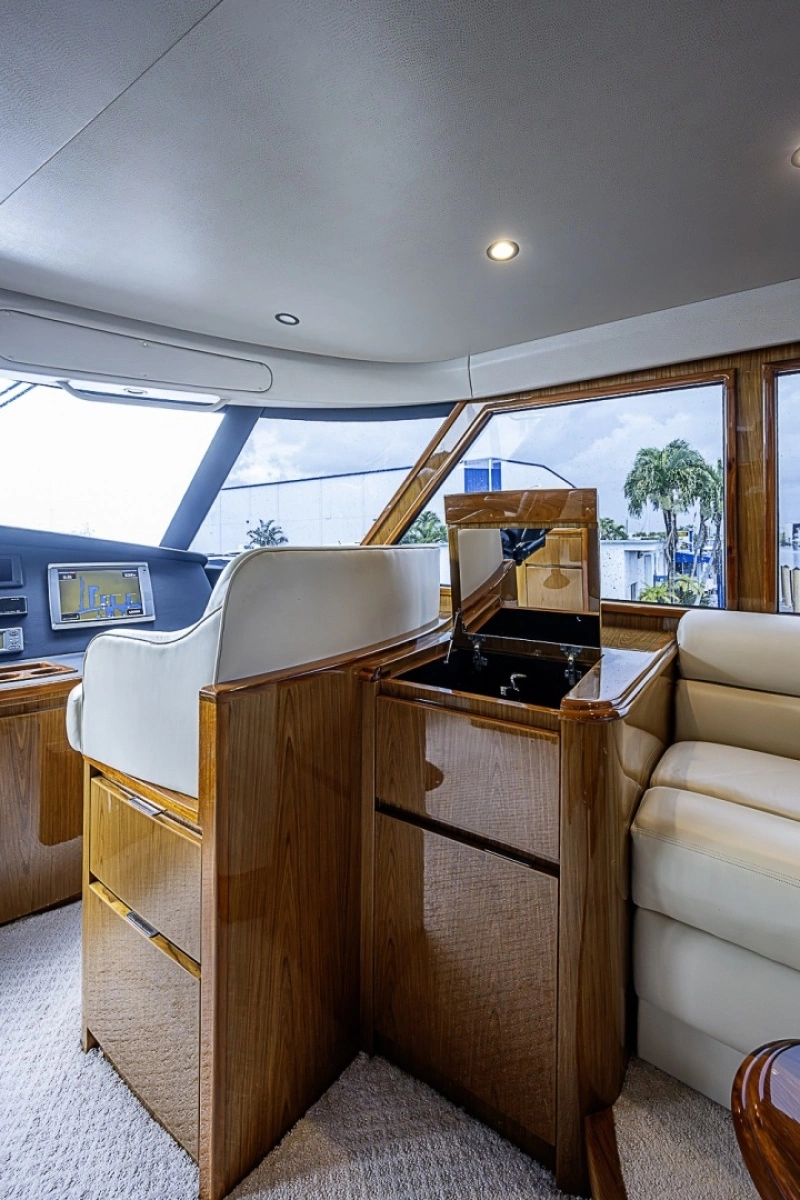 2011 Viking 76 Enclosed Bridge
