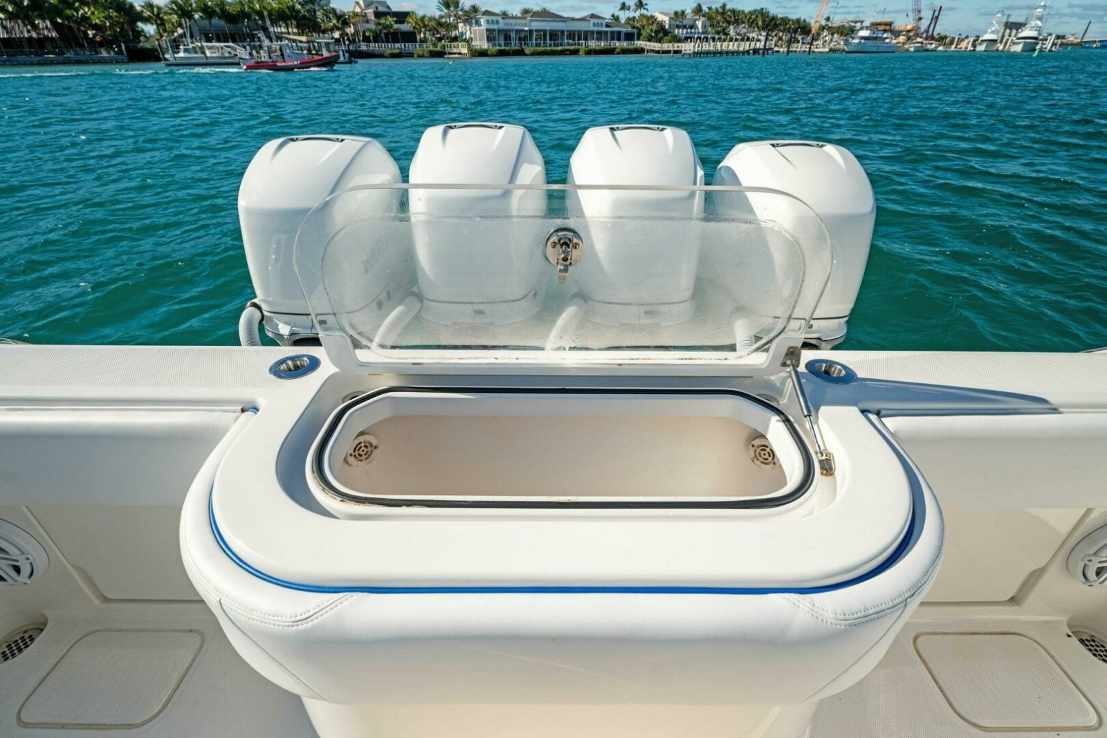 42' 2019 Invincible 42 Open Fisherman