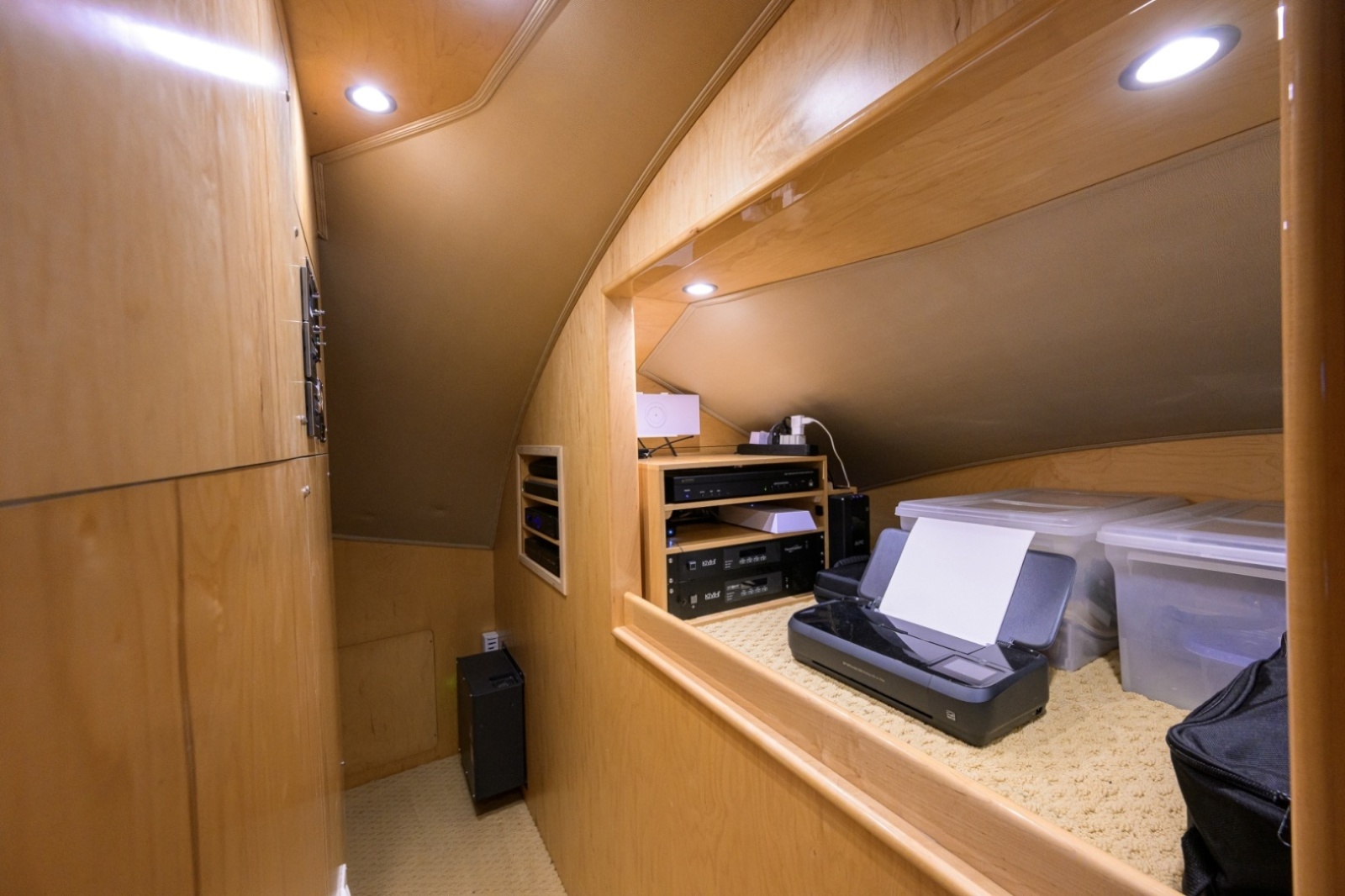 Viking 70 DESPERADO - Pantry