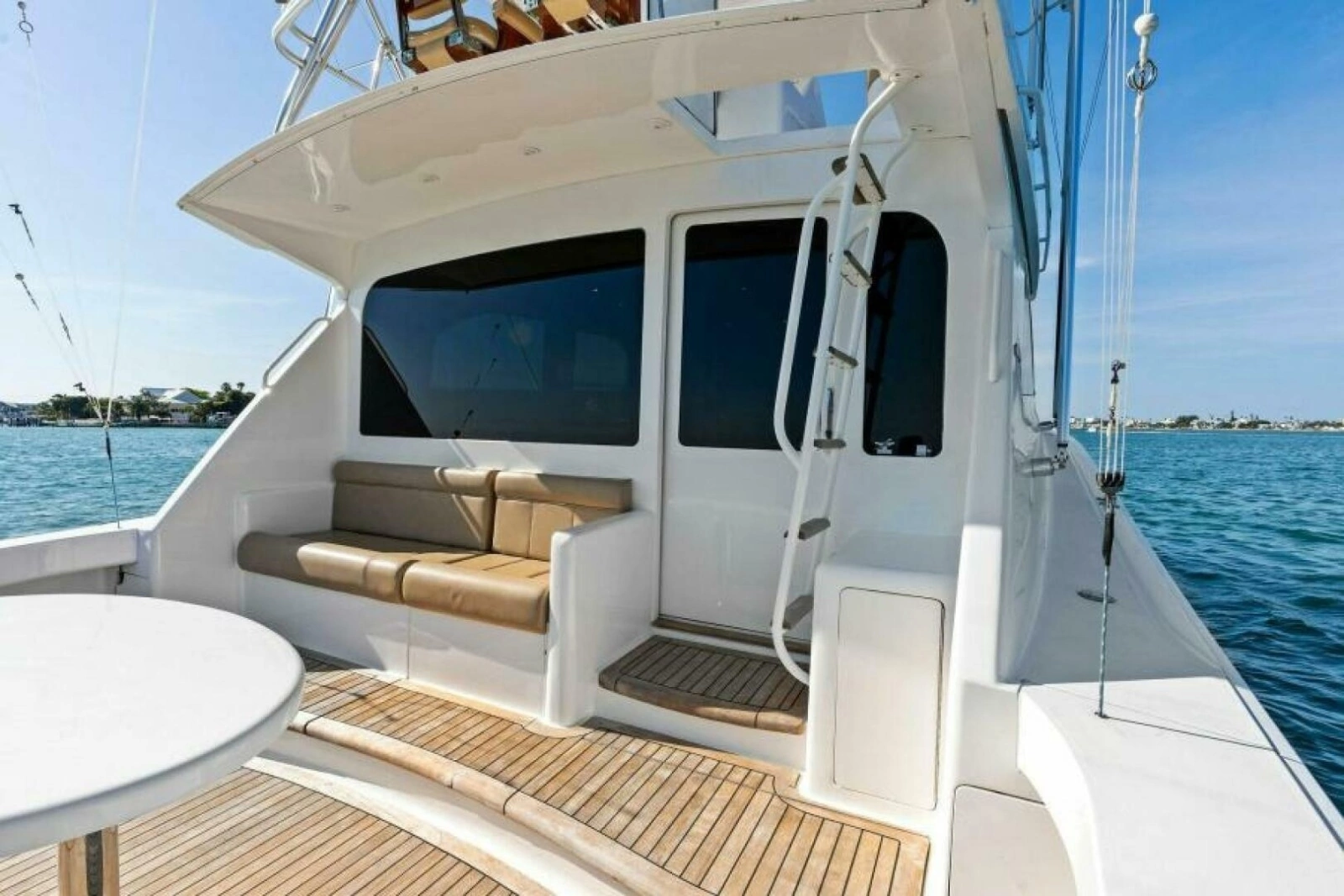 2003 Viking 48 Convertible photo 6