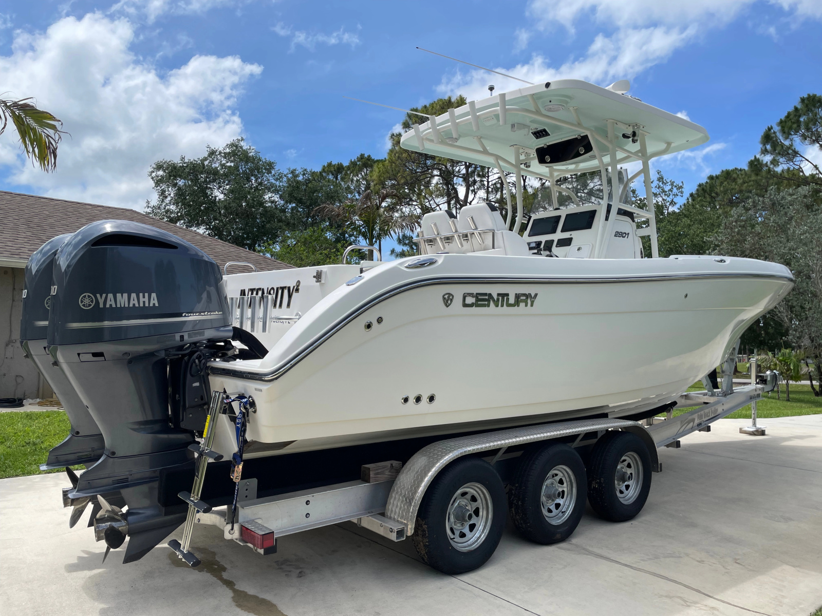 2015 Century 2901