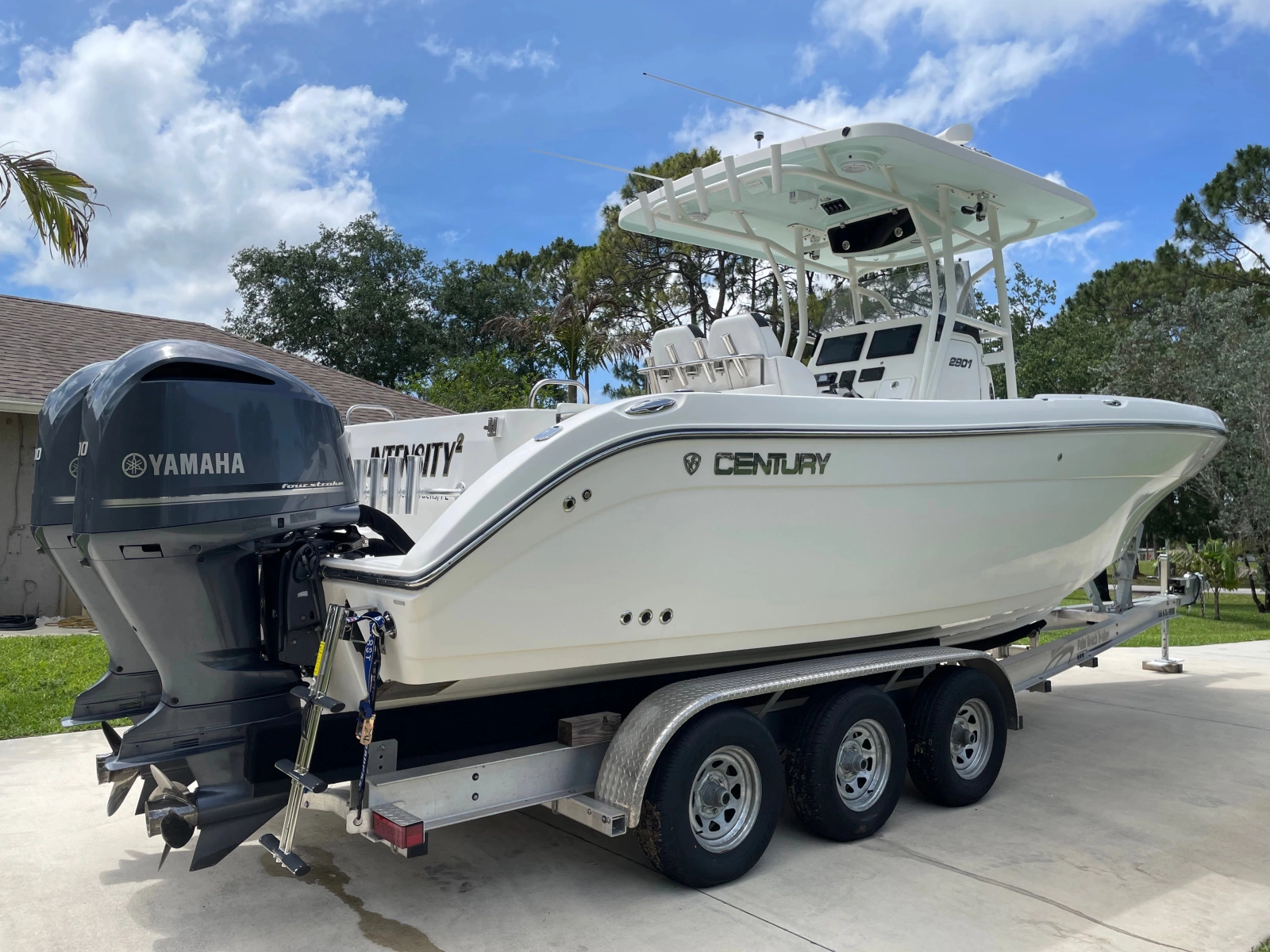 2015 Century 2901