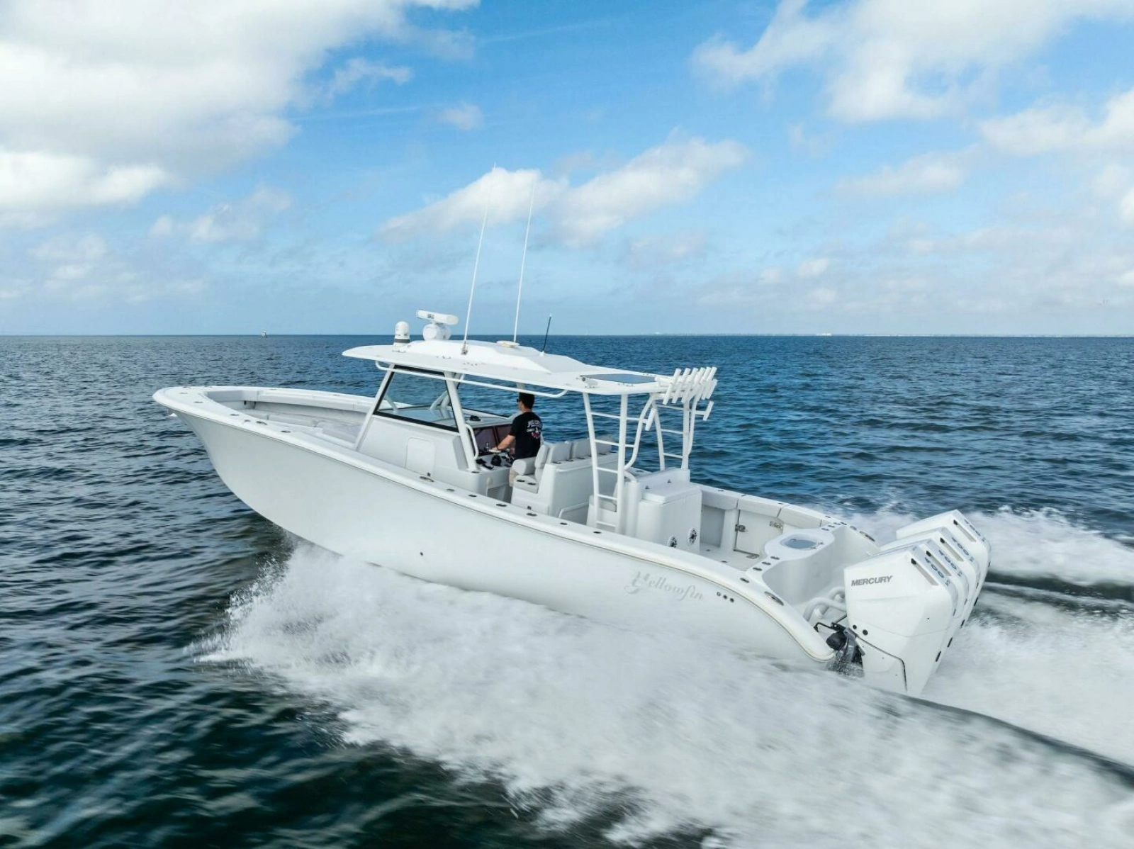 2024 42 Yellowfin