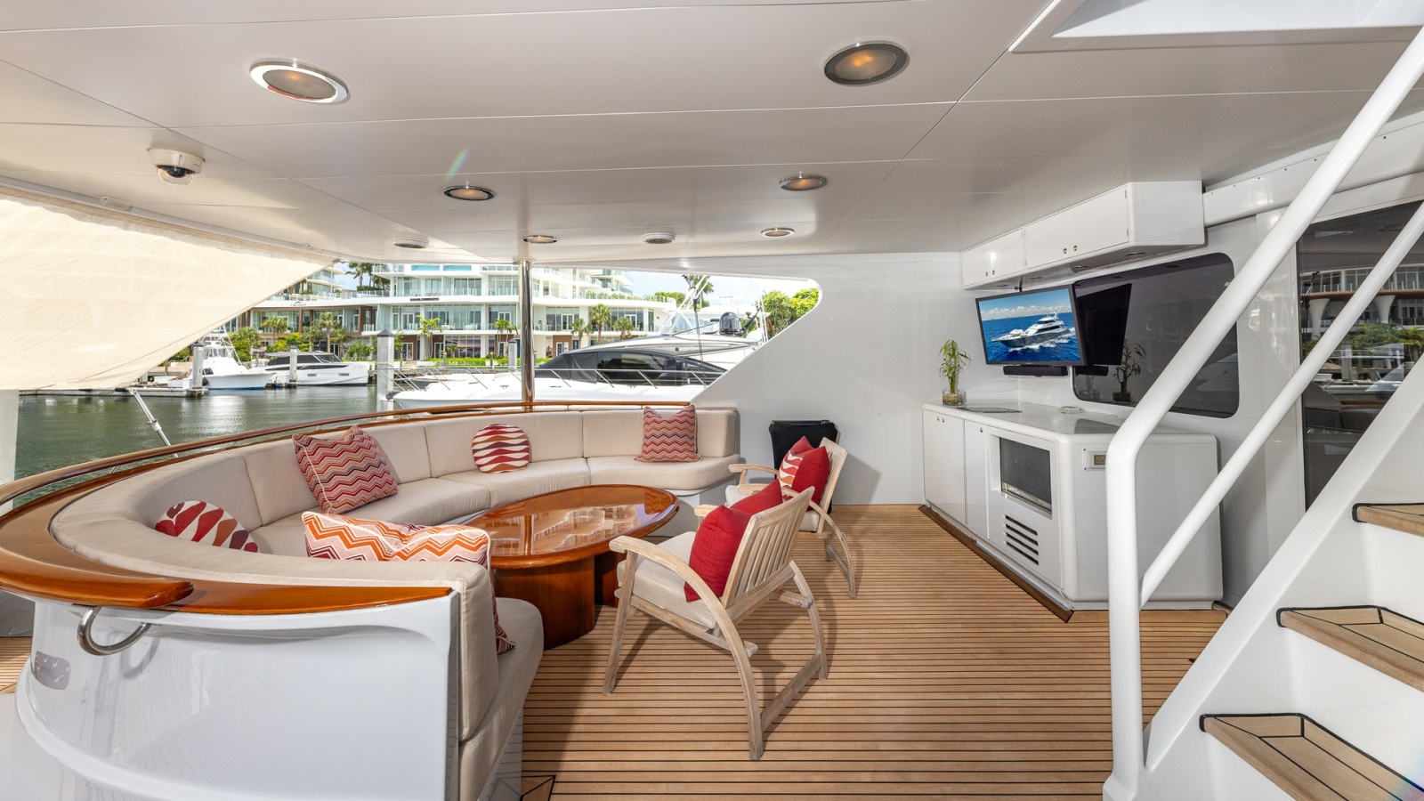 1998 Trinity Yachts Sport Fisherman - BAD COMPANY: Spacious Aft Deck with Lounge Seating