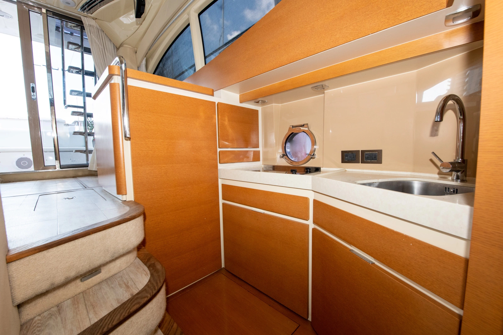 2017 Azimut 42 Fly