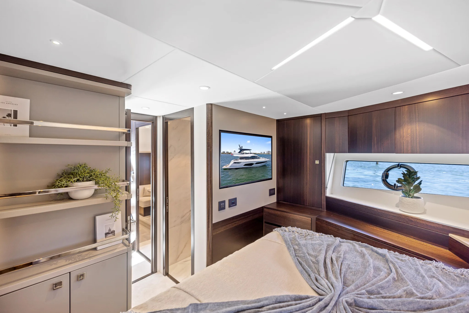 2024 Sunseeker Manhattan 68