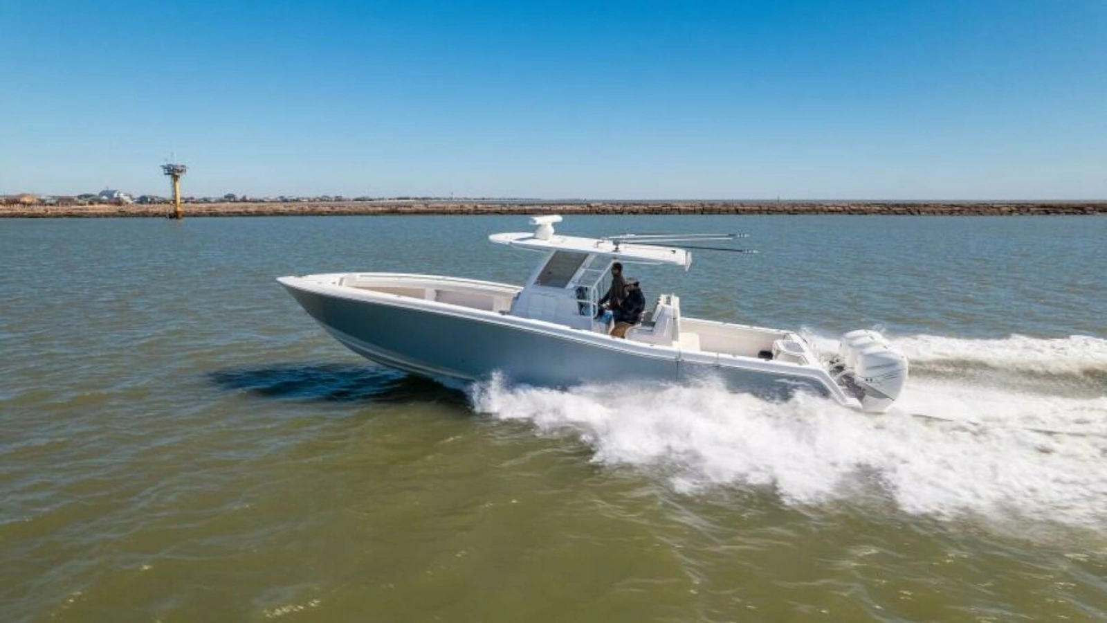 2019 Invincible 39 Open