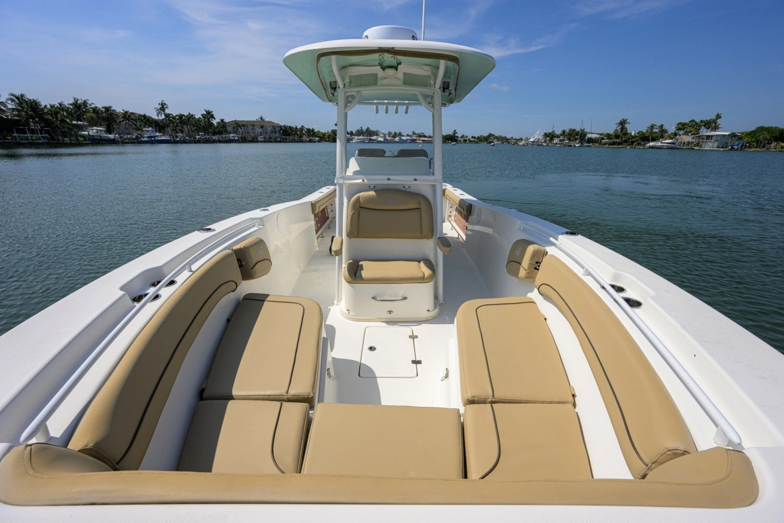 NauticStar 28 - Bow & Forward Seating