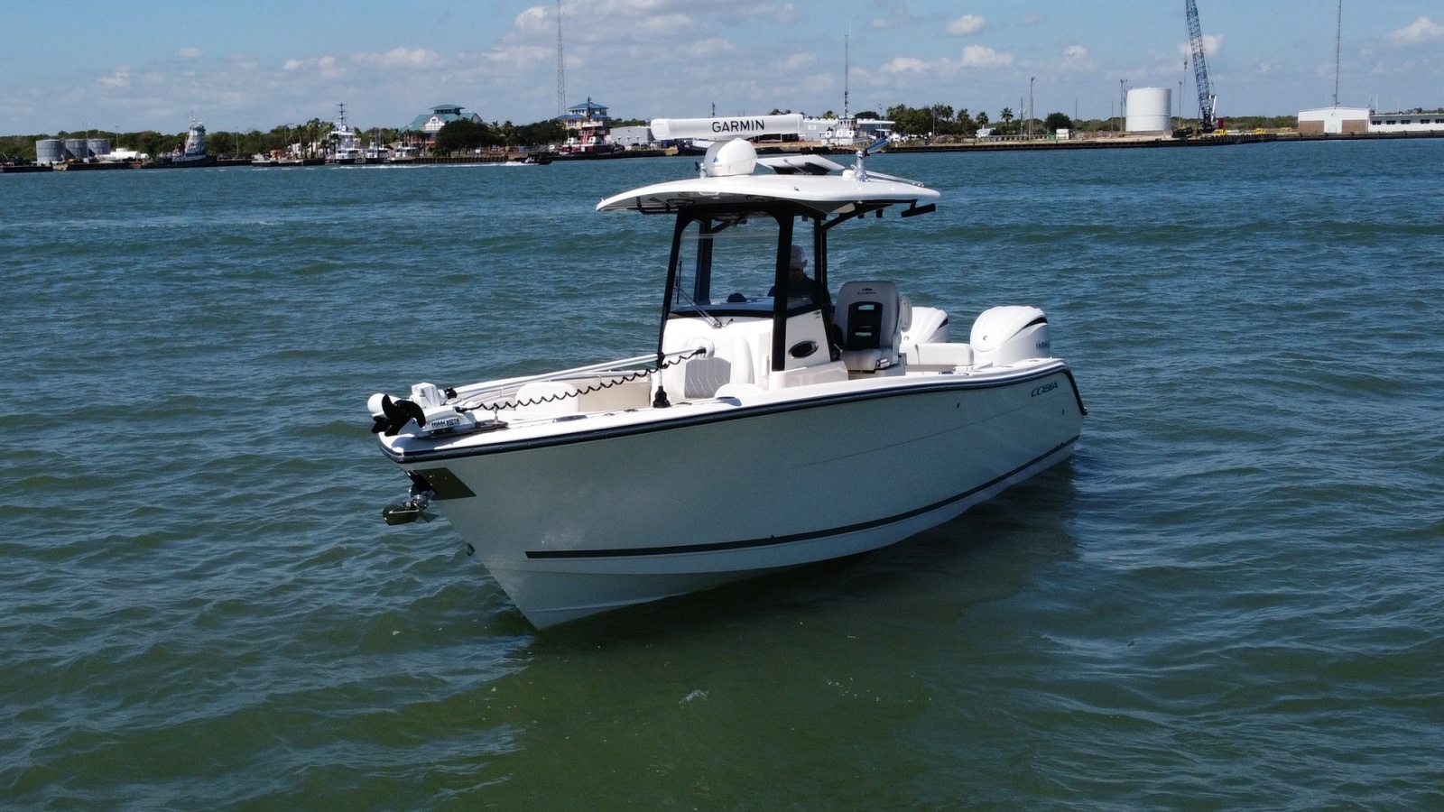 Cobia 280 Center Console Bow View