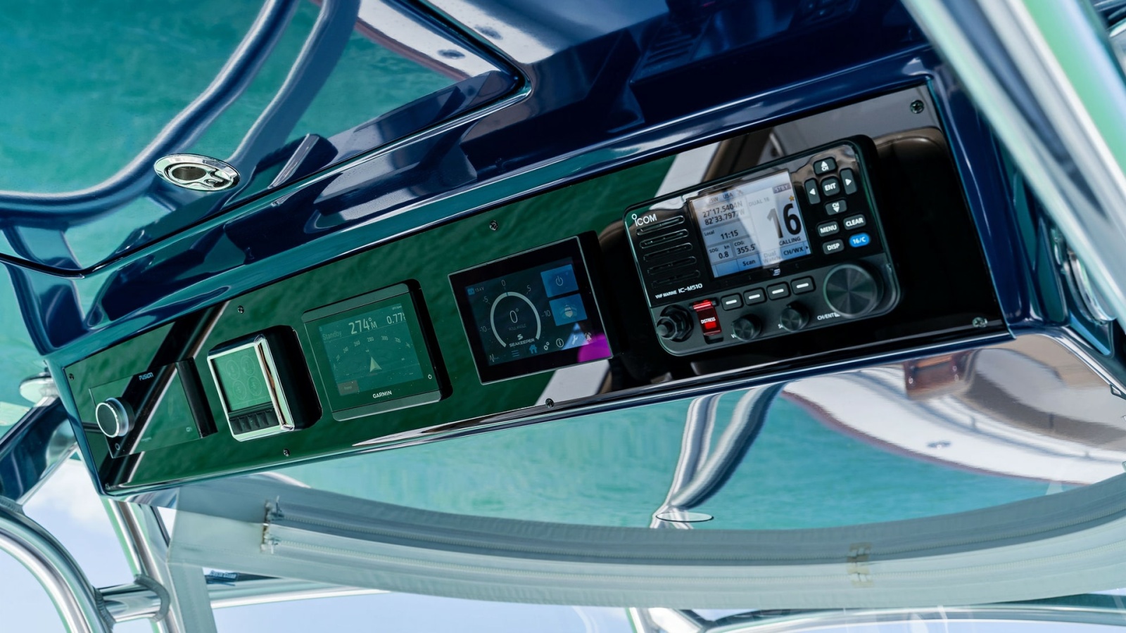 Helm Electronics Console Detail