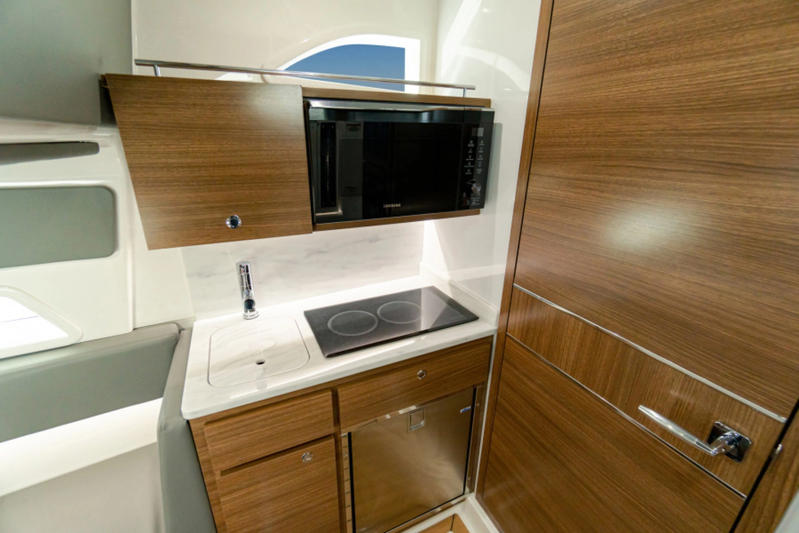 New Valhalla Boatworks V-46