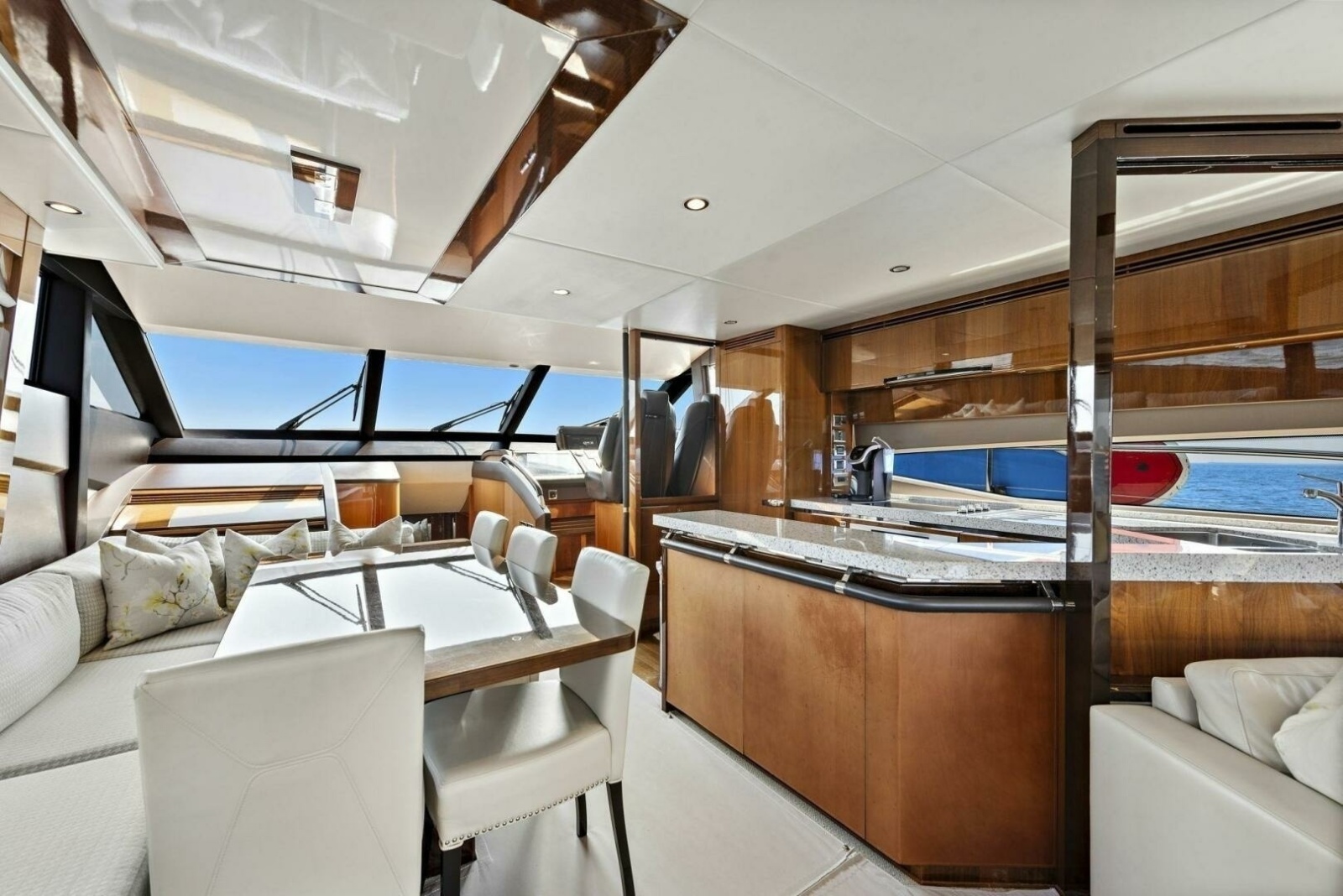 72' 2015 Princess 72 Motoryacht