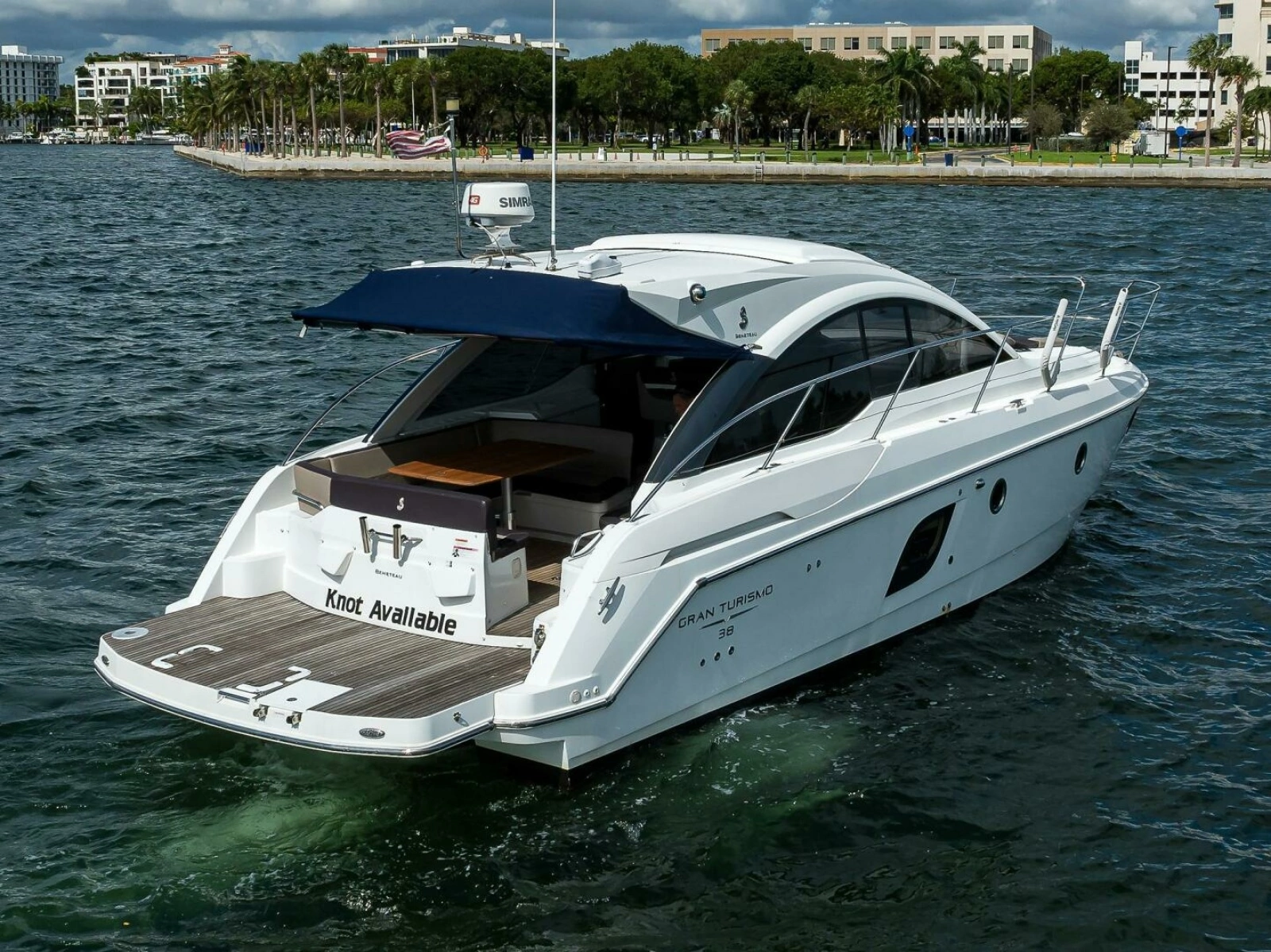 Beneteau 38 GT - Profile