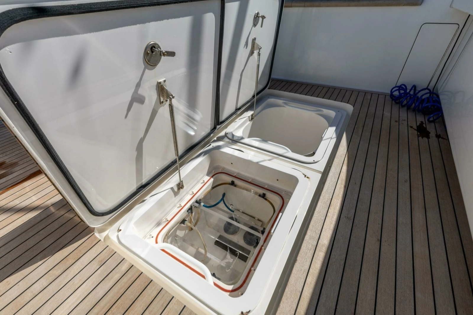 2013 Viking 76 Convertible photo 71
