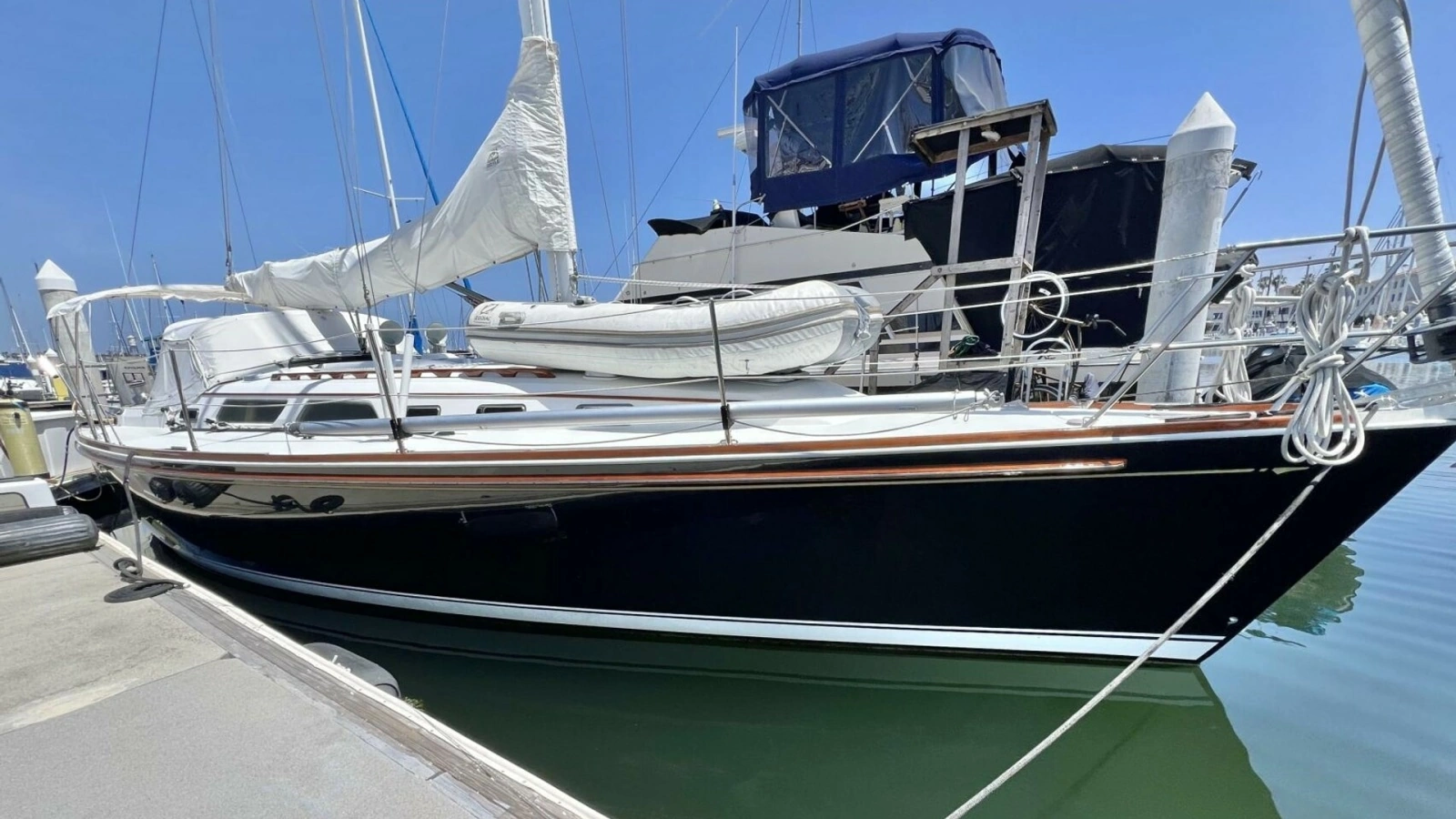 1999 Sabre 402 Sailboat  - VELA DARE II