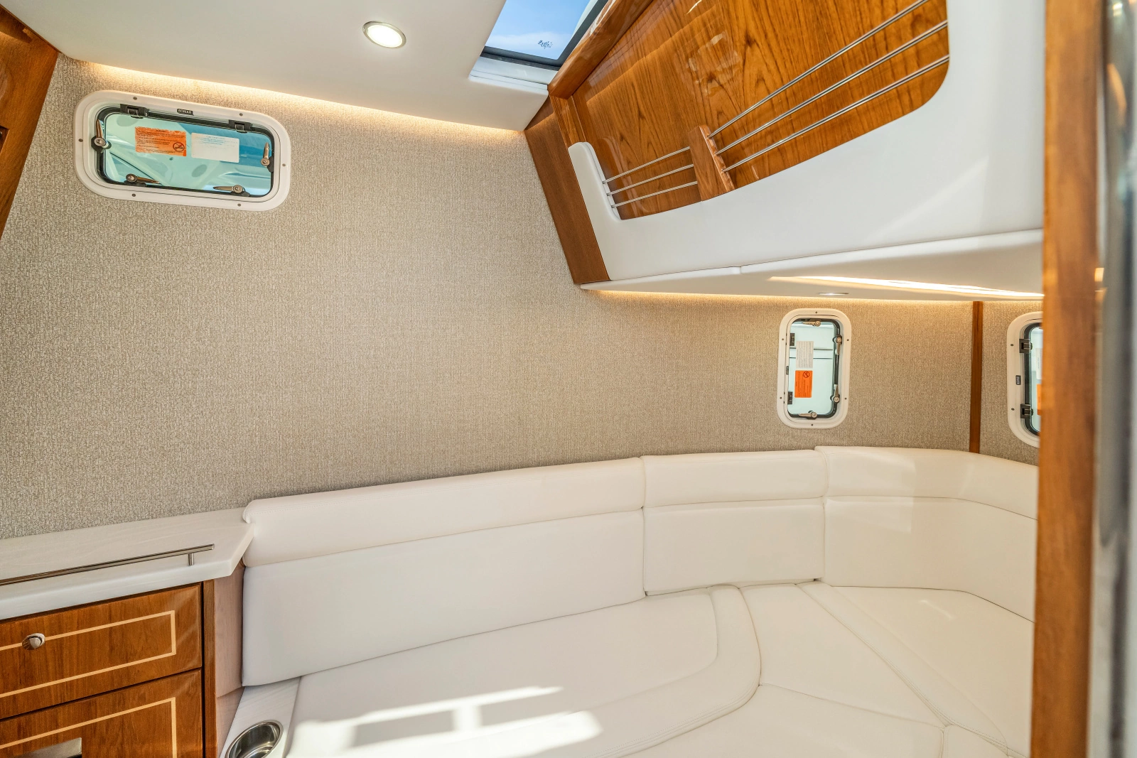 42ft HCB Yacht For Sale