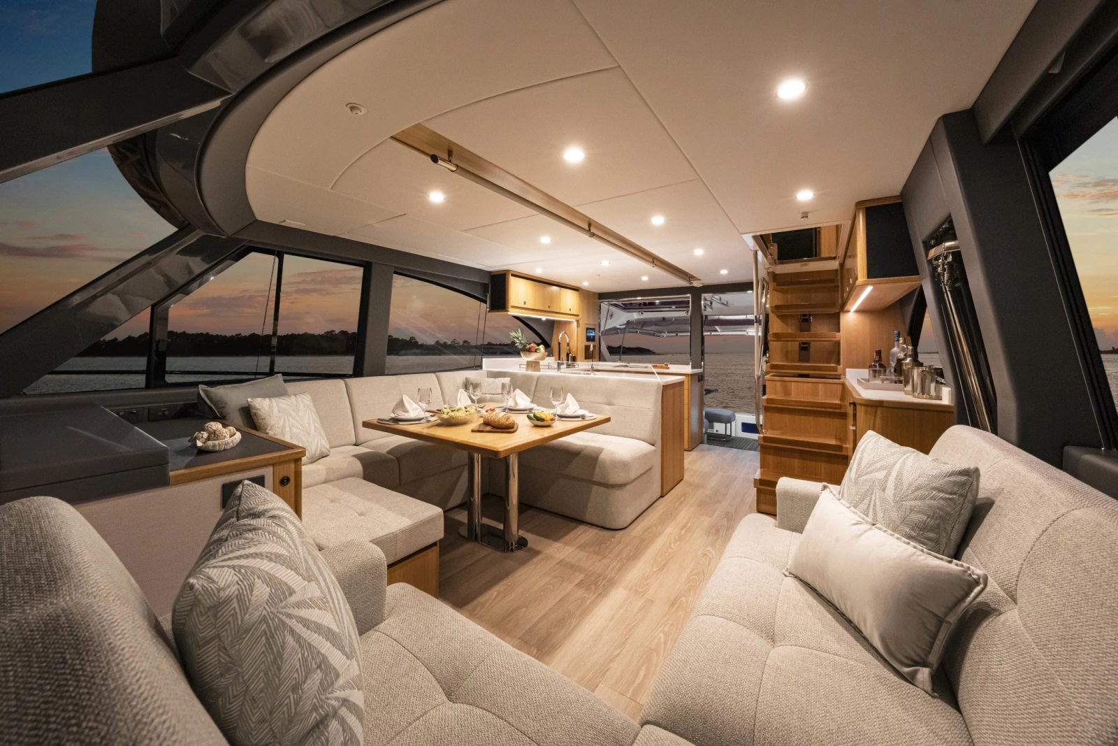 58 Sports Motor Yacht 58ft Riviera Yacht For Sale