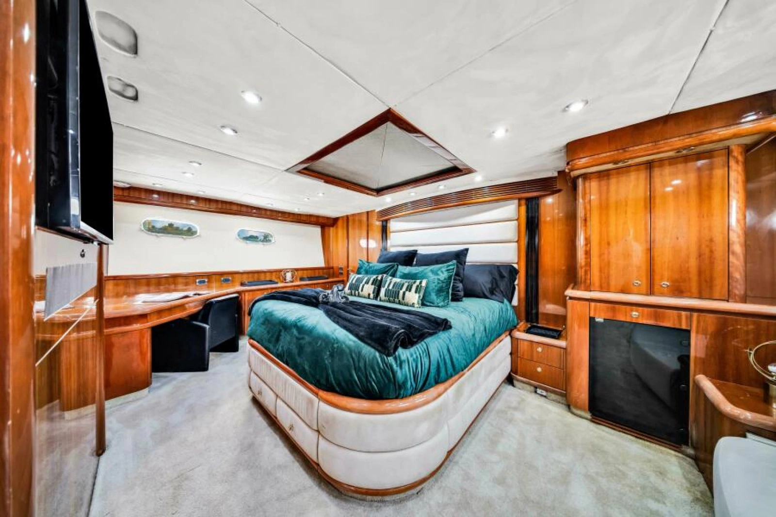 2003 Sunseeker 94 Yacht