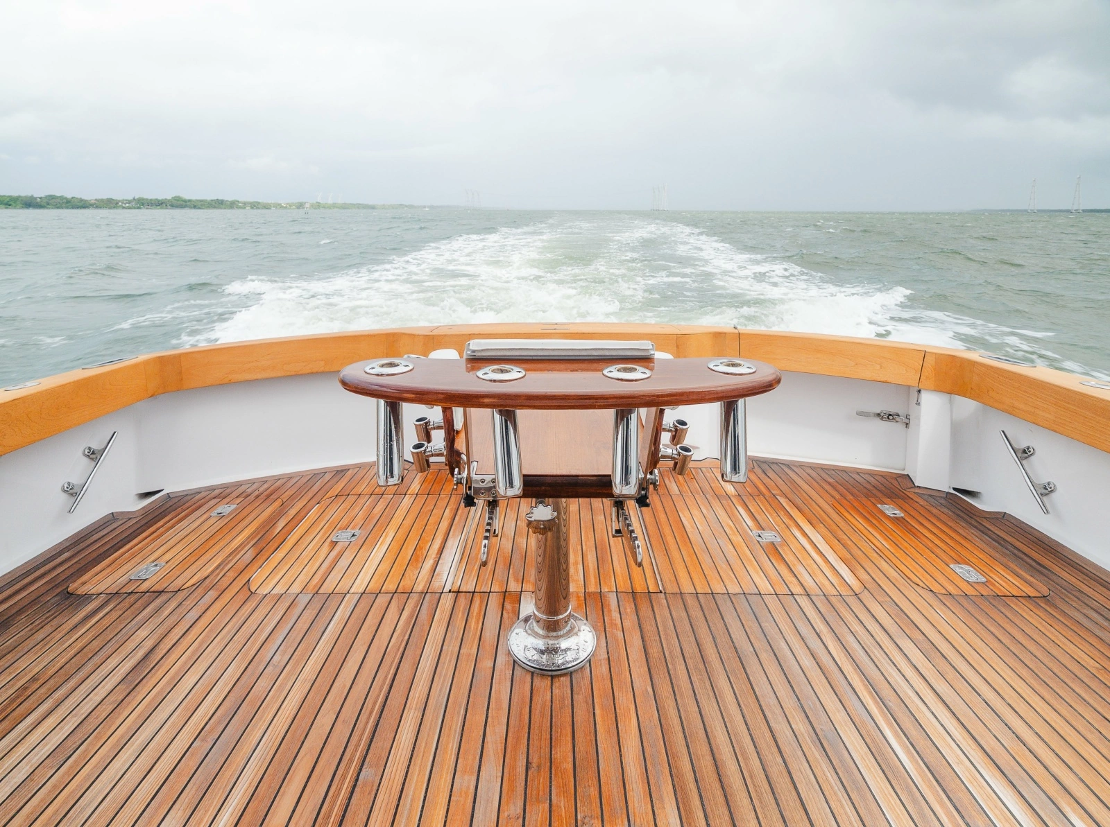 2005 Hatteras 60 Convertible