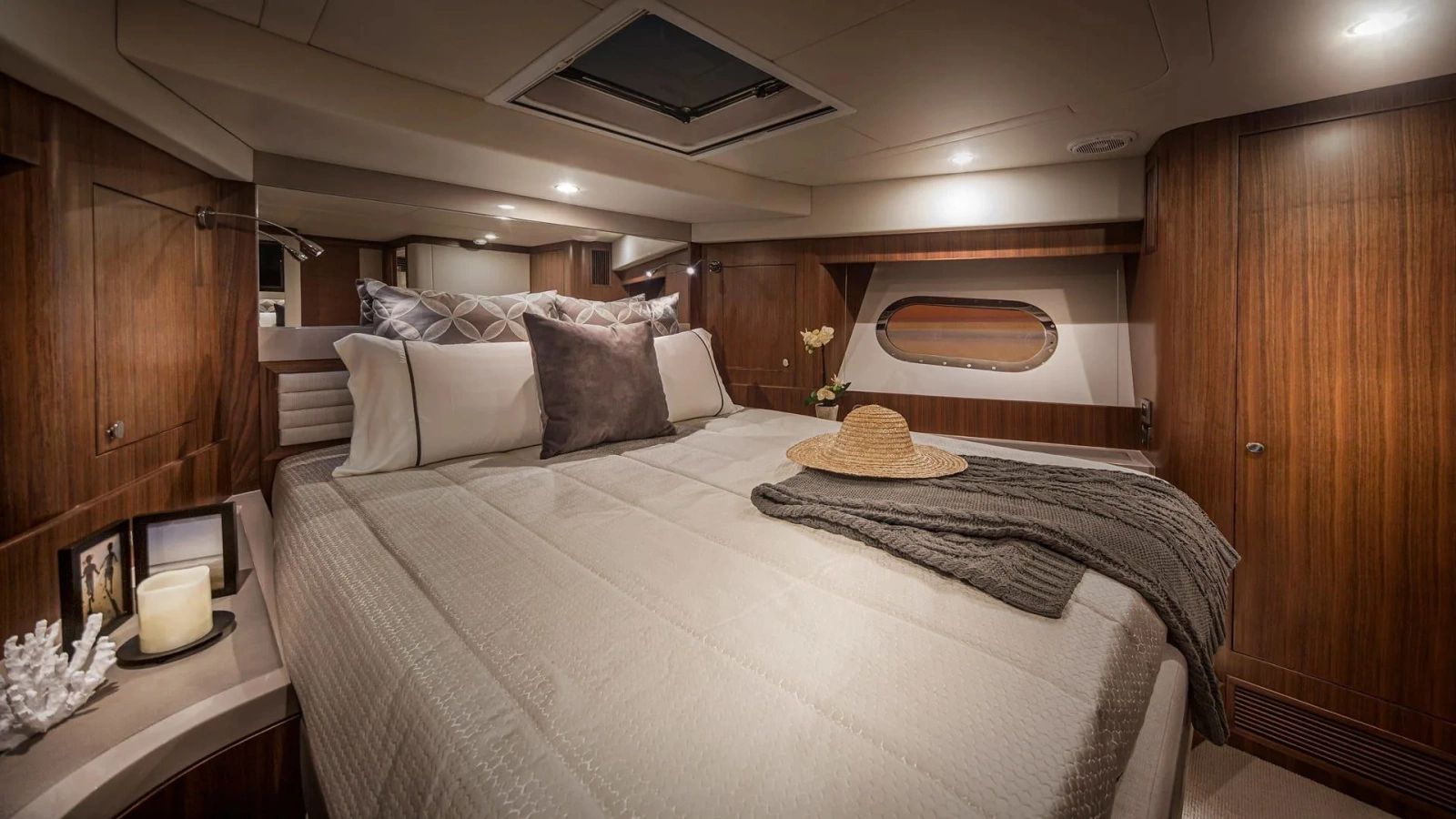 66 DAYBRIDGE 66ft Belize Yacht For Sale
