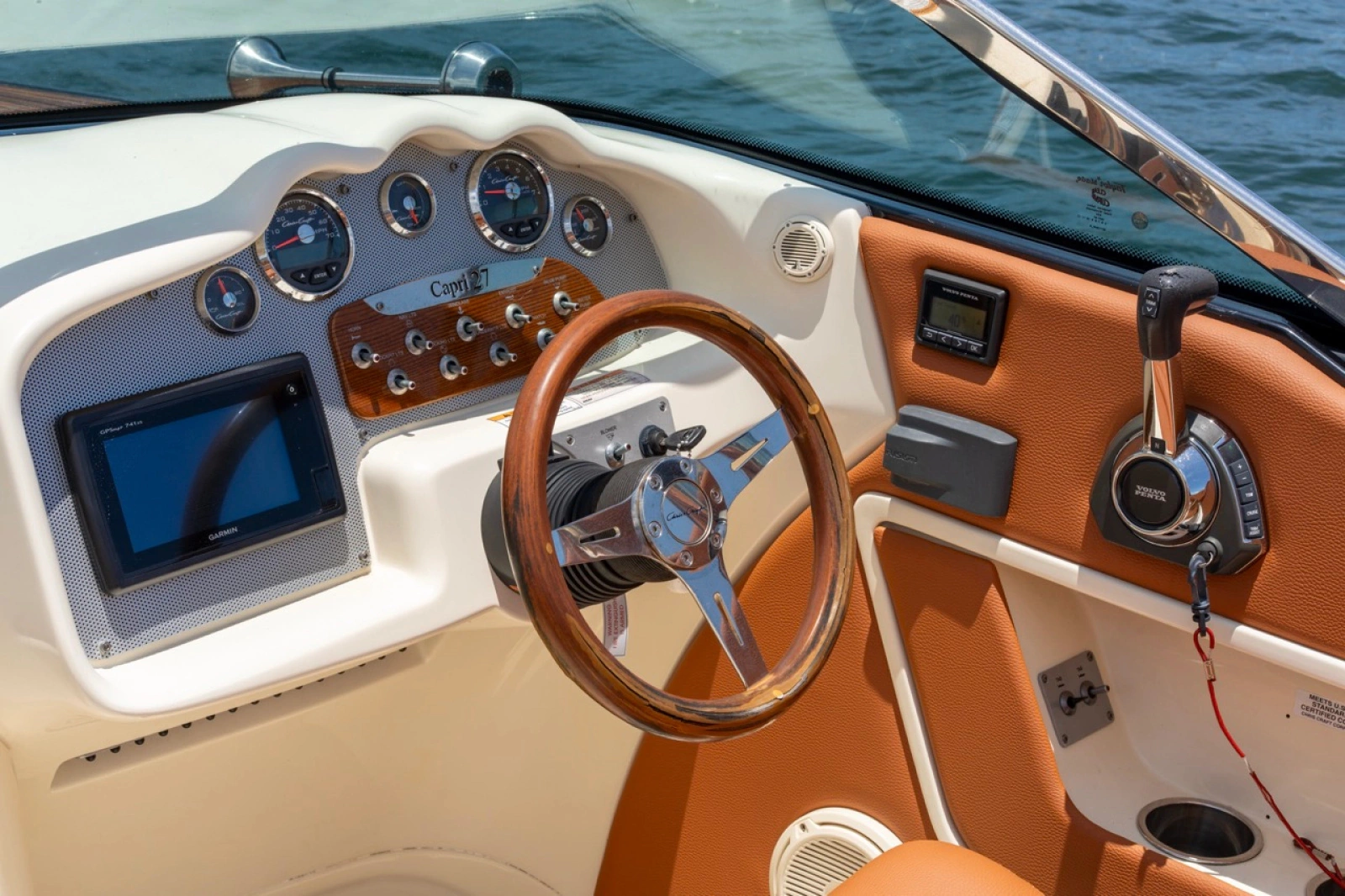 2018 Chris-Craft Capri 27