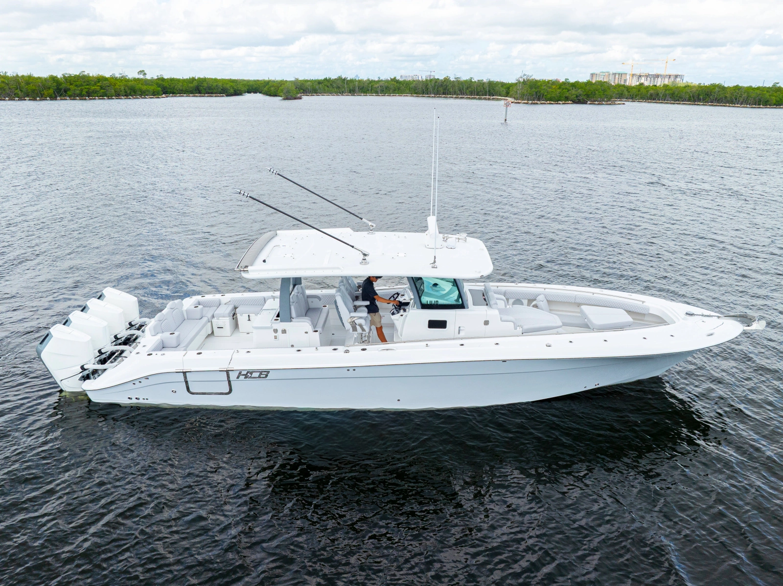 42 Lujo 42ft HCB Yacht For Sale