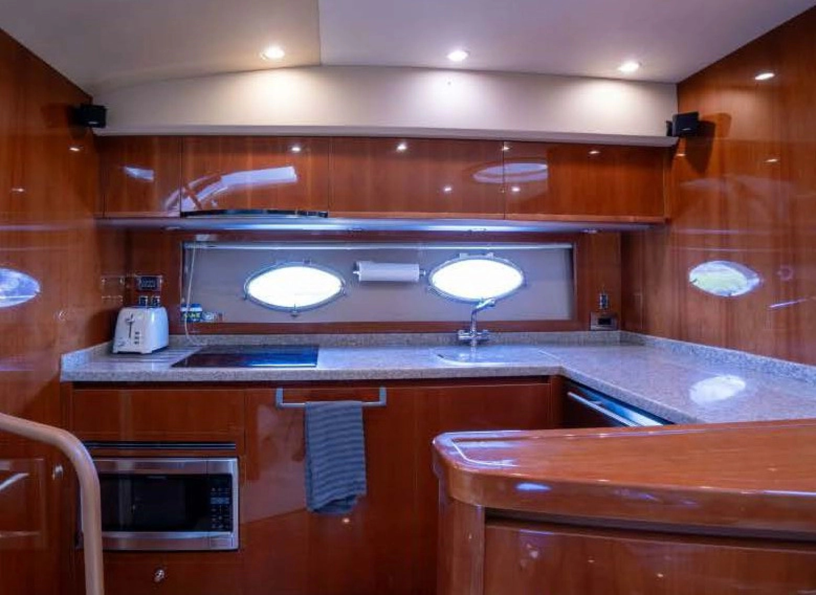 2008 Princess V53