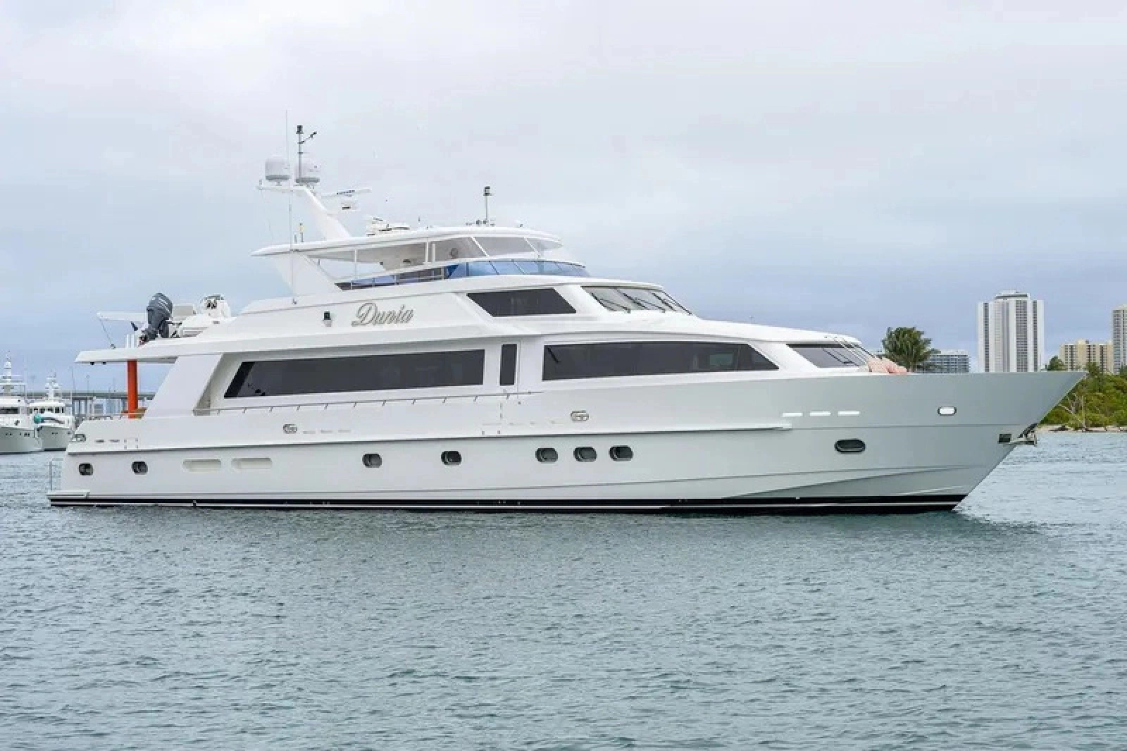 2008 Hargrave Raised Pilothouse