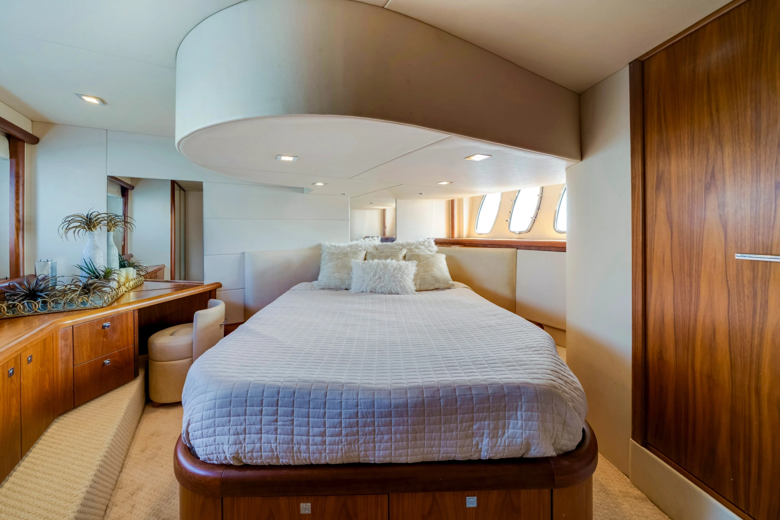 2011 Sunseeker Manhattan 52