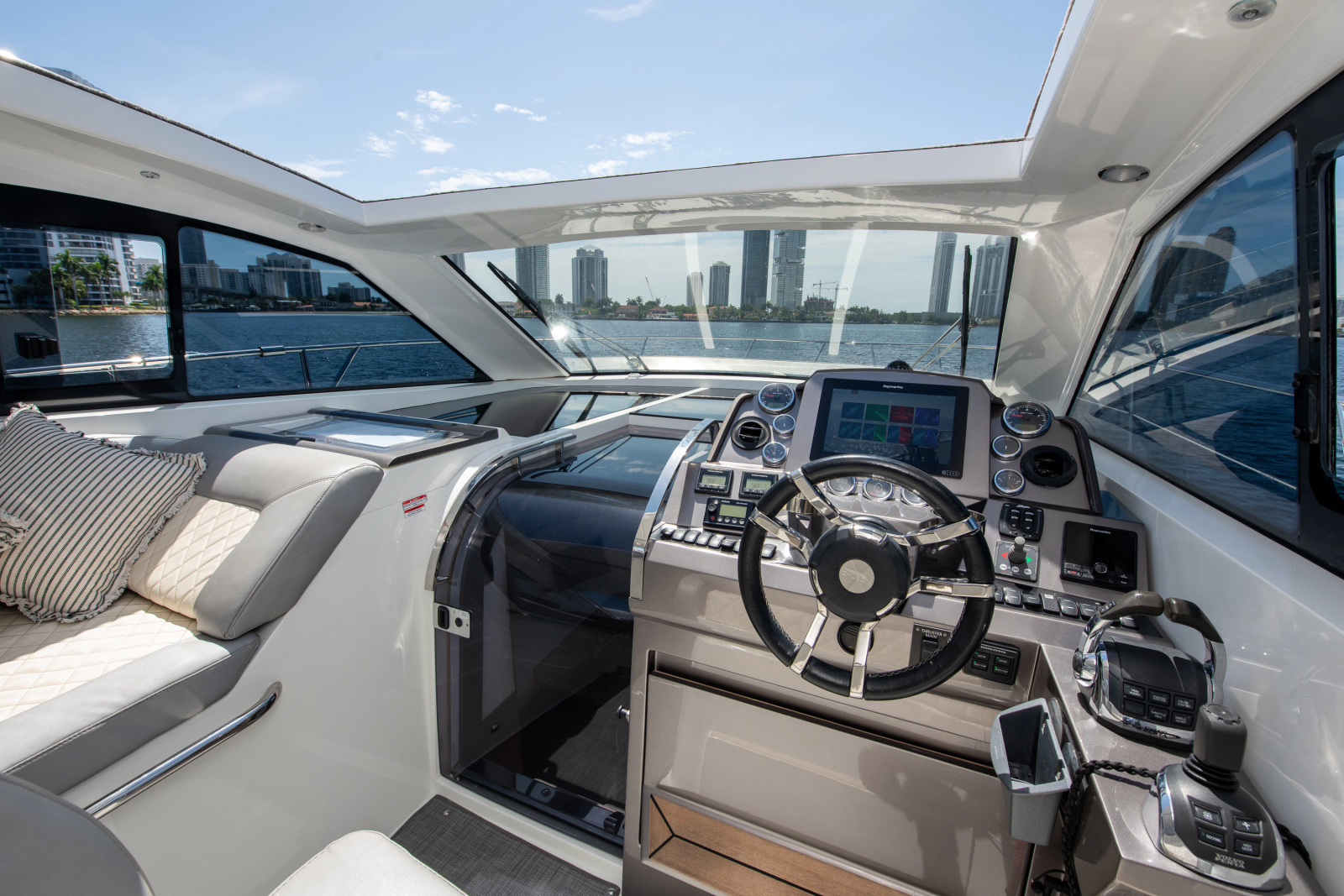 2018 Galeon 405 HTS