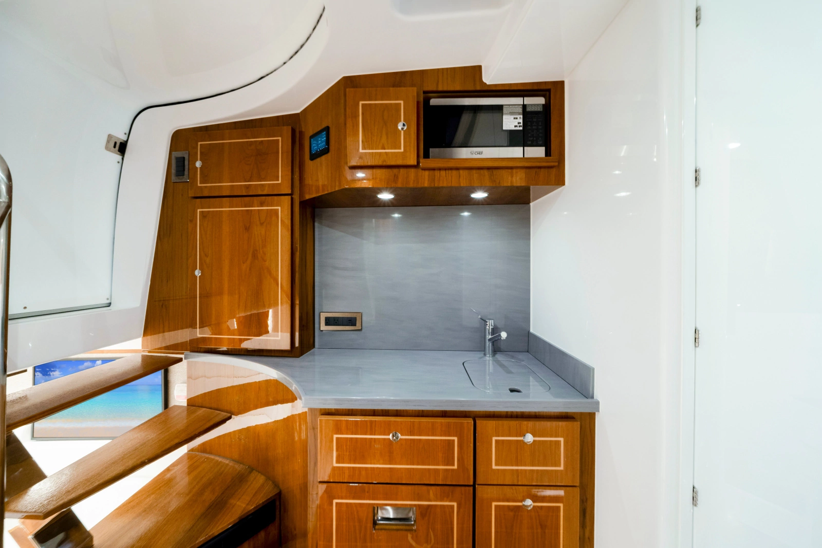 56ft HCB Yacht For Sale