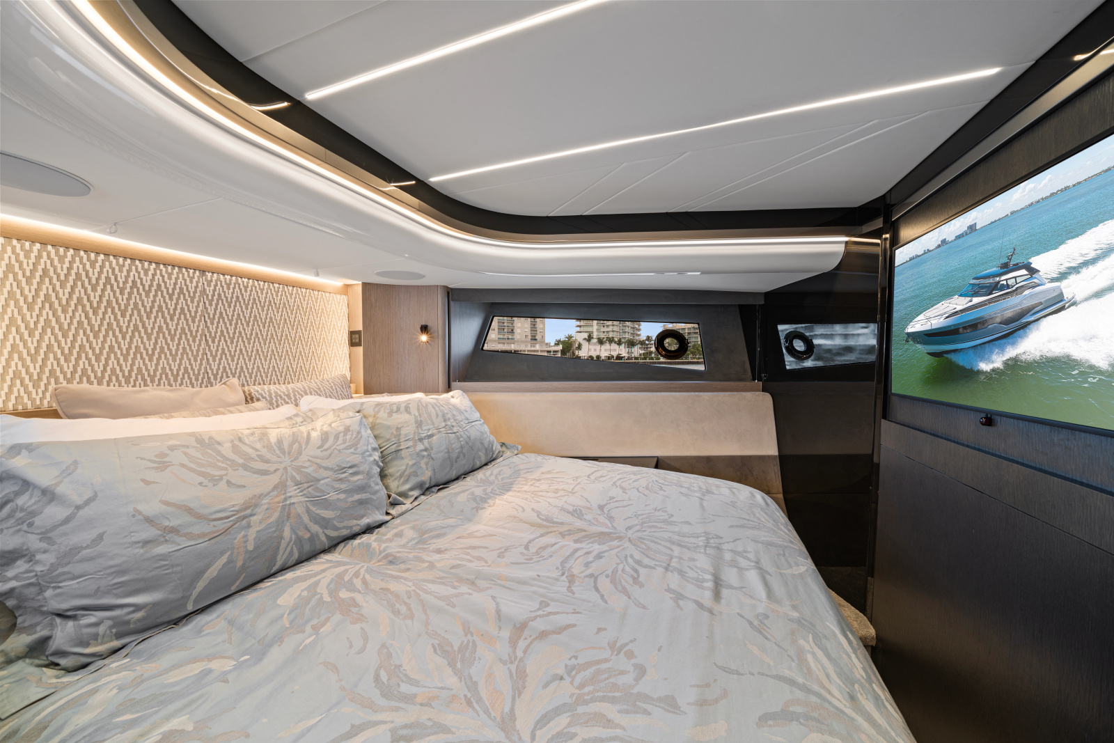 2024 Sunseeker Superhawk 55