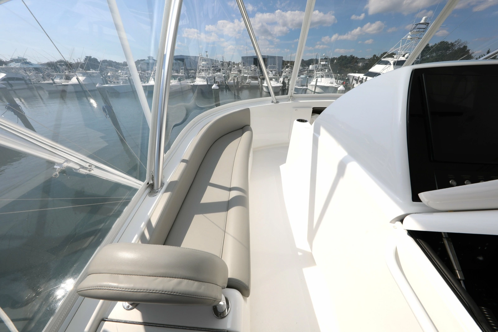 2023 Viking 54 Convertible