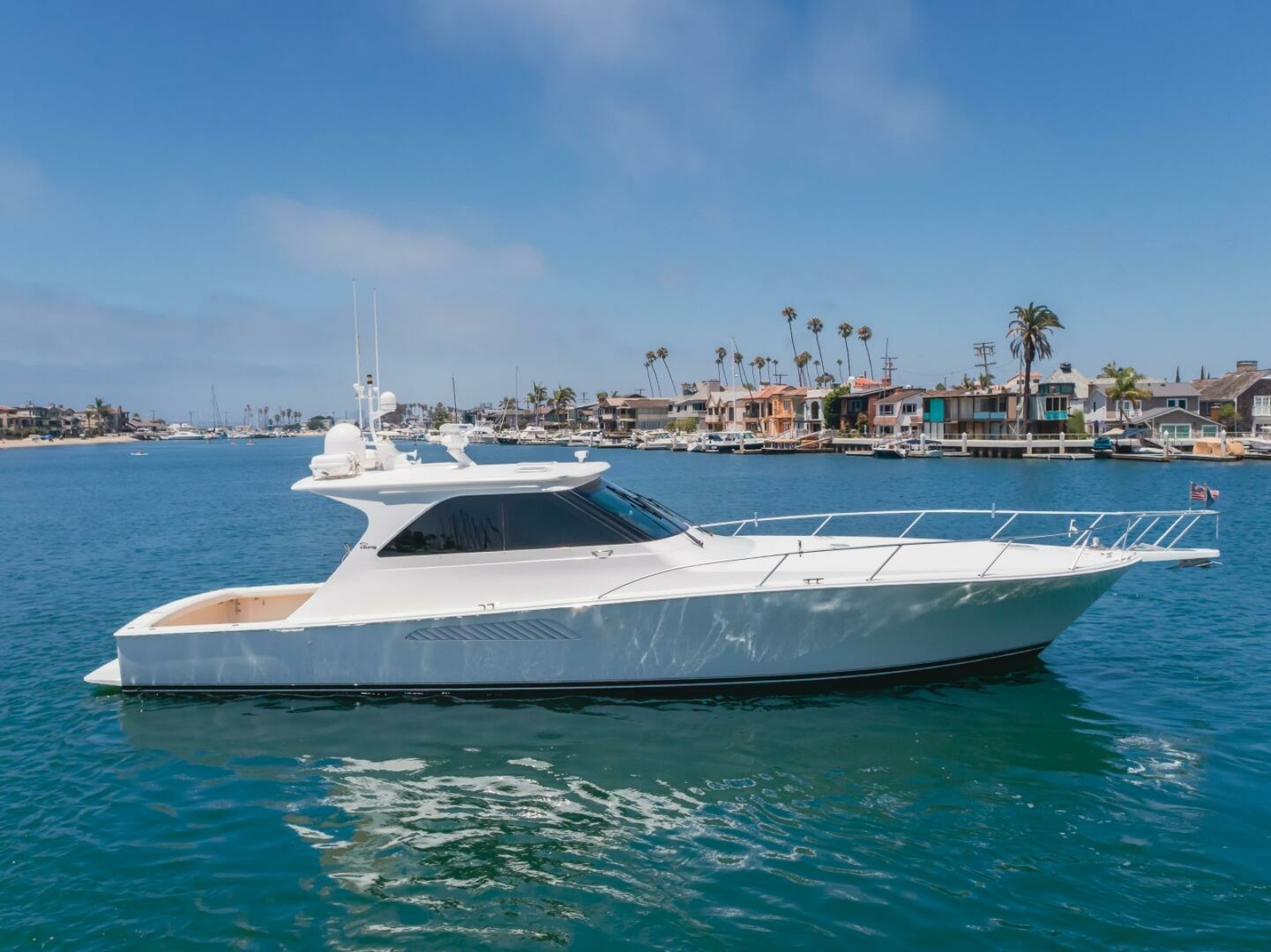 52' 2008 Viking 52 Sport Coupe
