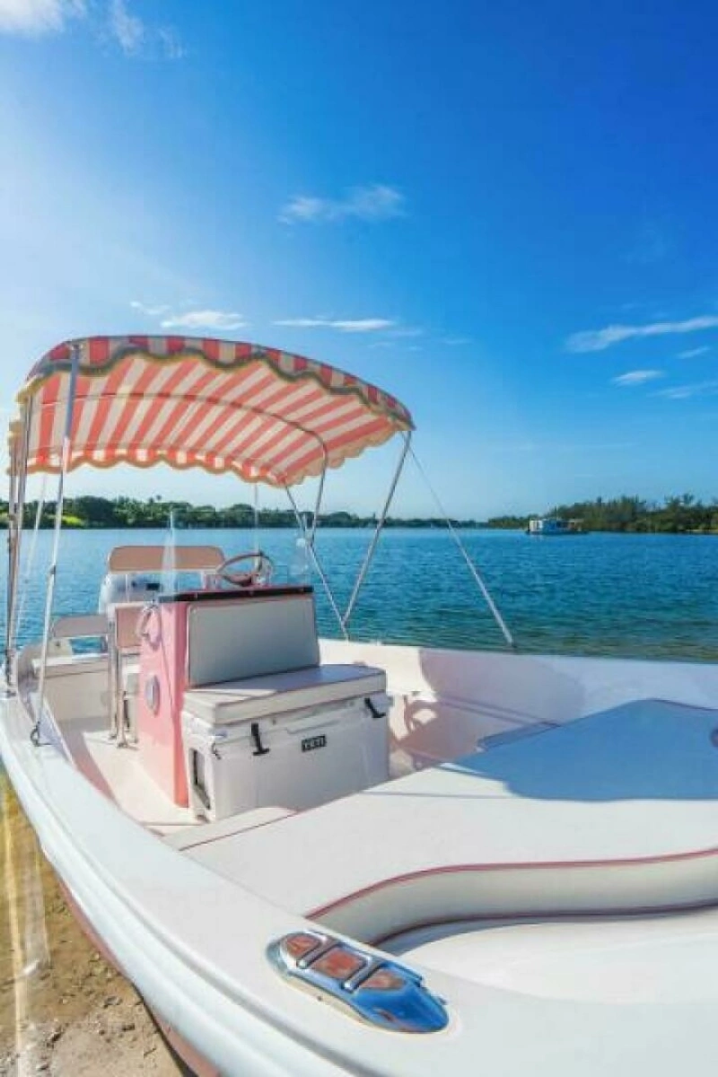 Palm Yacht 17 - Bow