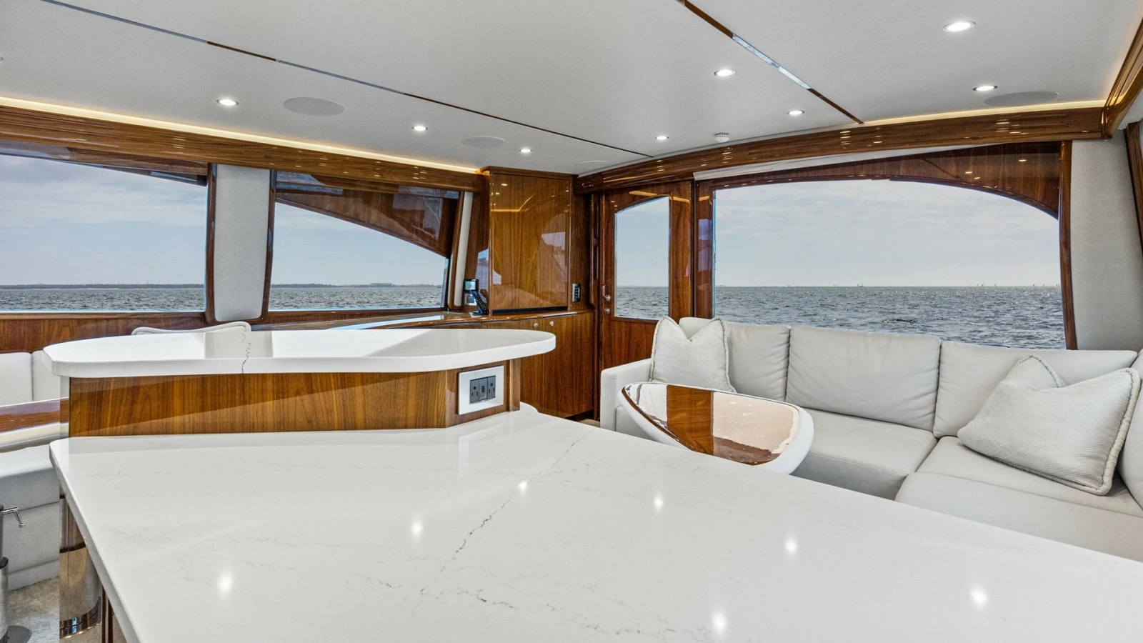 2022 Viking Convertible Cole Play Engine Galley