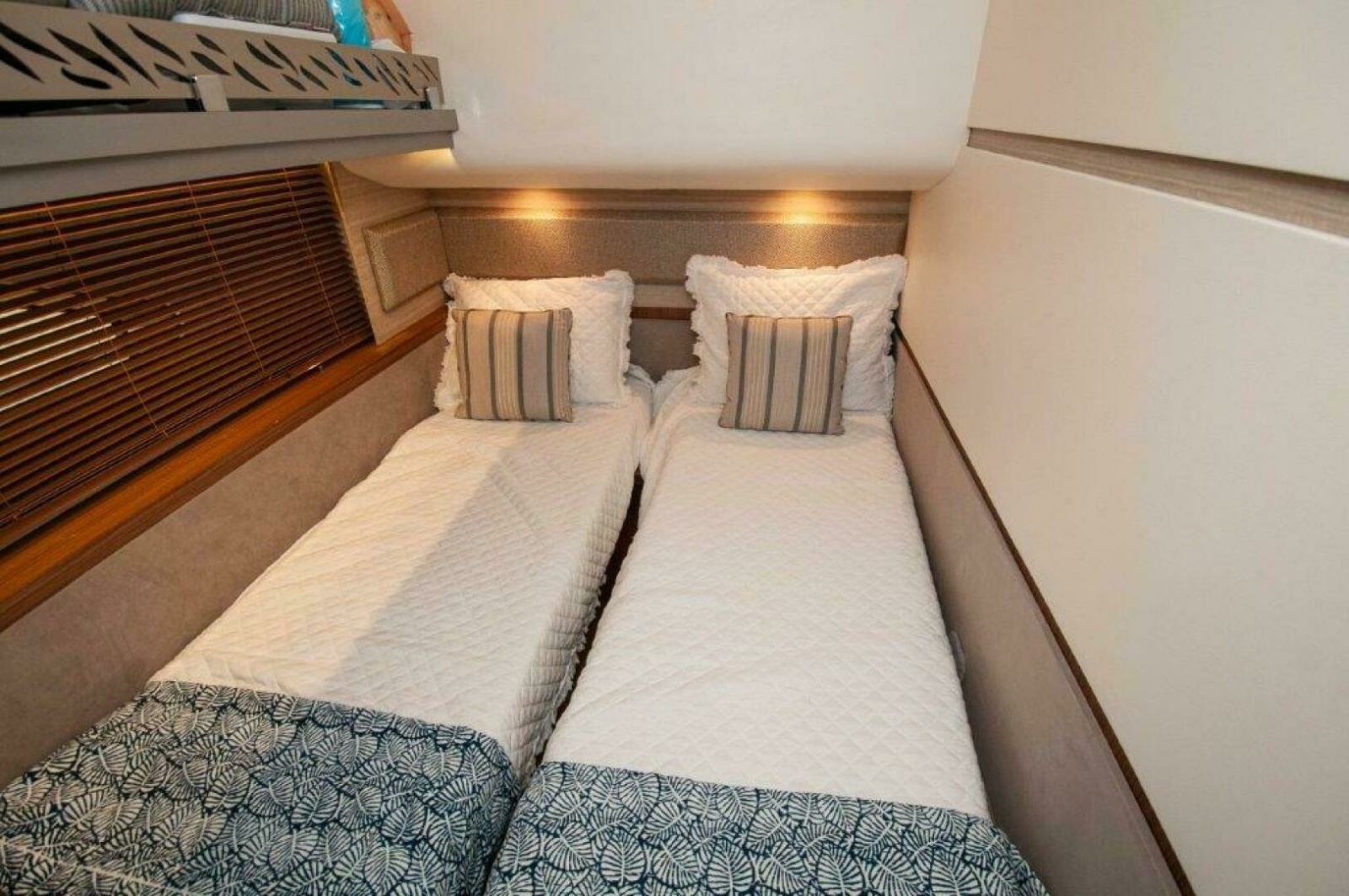 55' 2018 Sea Ray L550 Flybridge