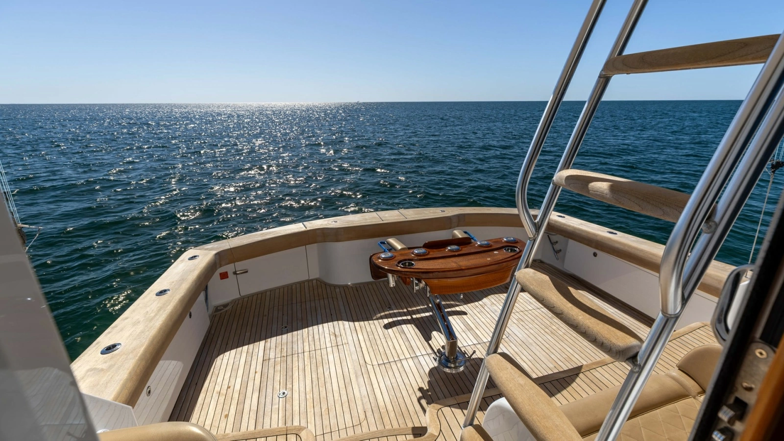 Spacious Aft Deck with Ladder