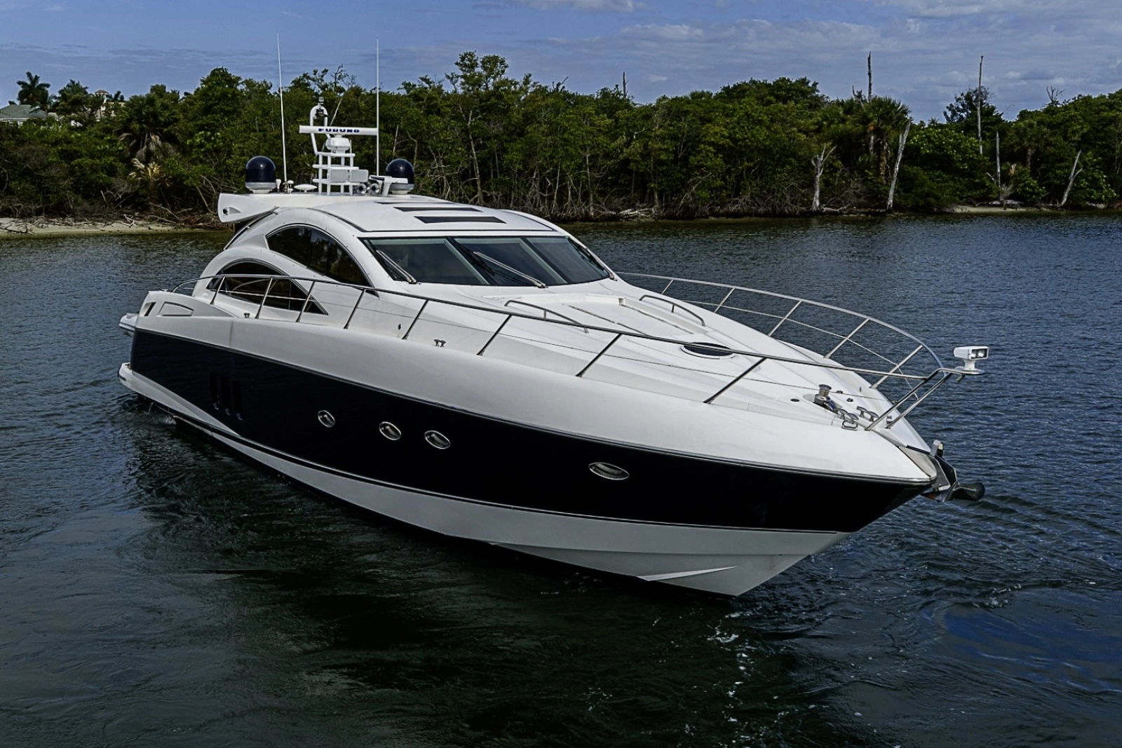 Sunseeker 62 EAGLE II - Exterior