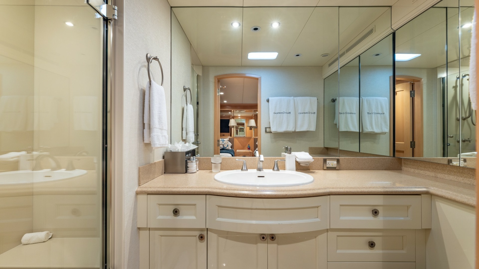 1998 Trinity Yachts Sport Fisherman - BAD COMPANY: Elegant Ensuite Bathroom