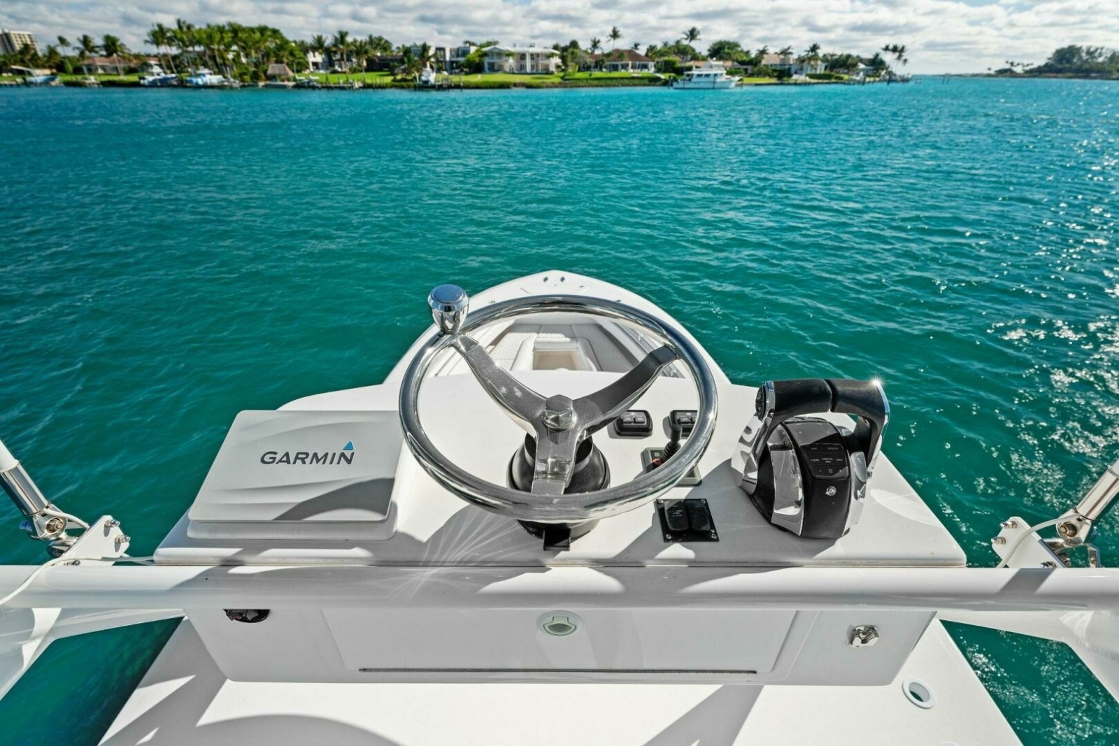 42' 2019 Invincible 42 Open Fisherman