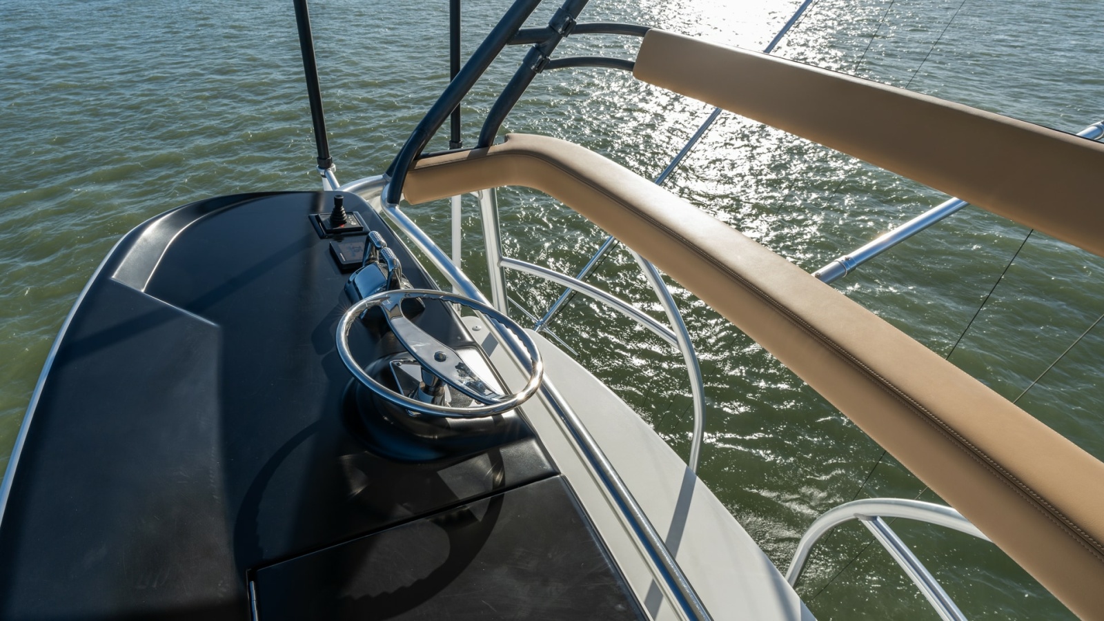Flybridge Helm Station