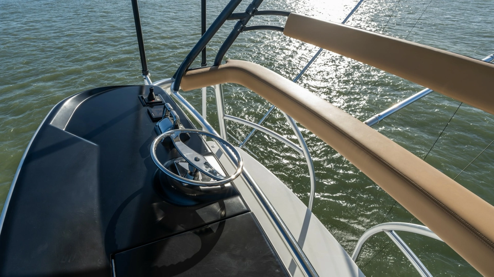 Flybridge Helm Station