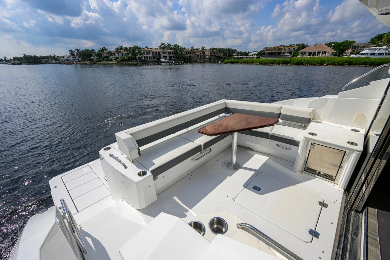 2020 Cruisers 46 Cantius