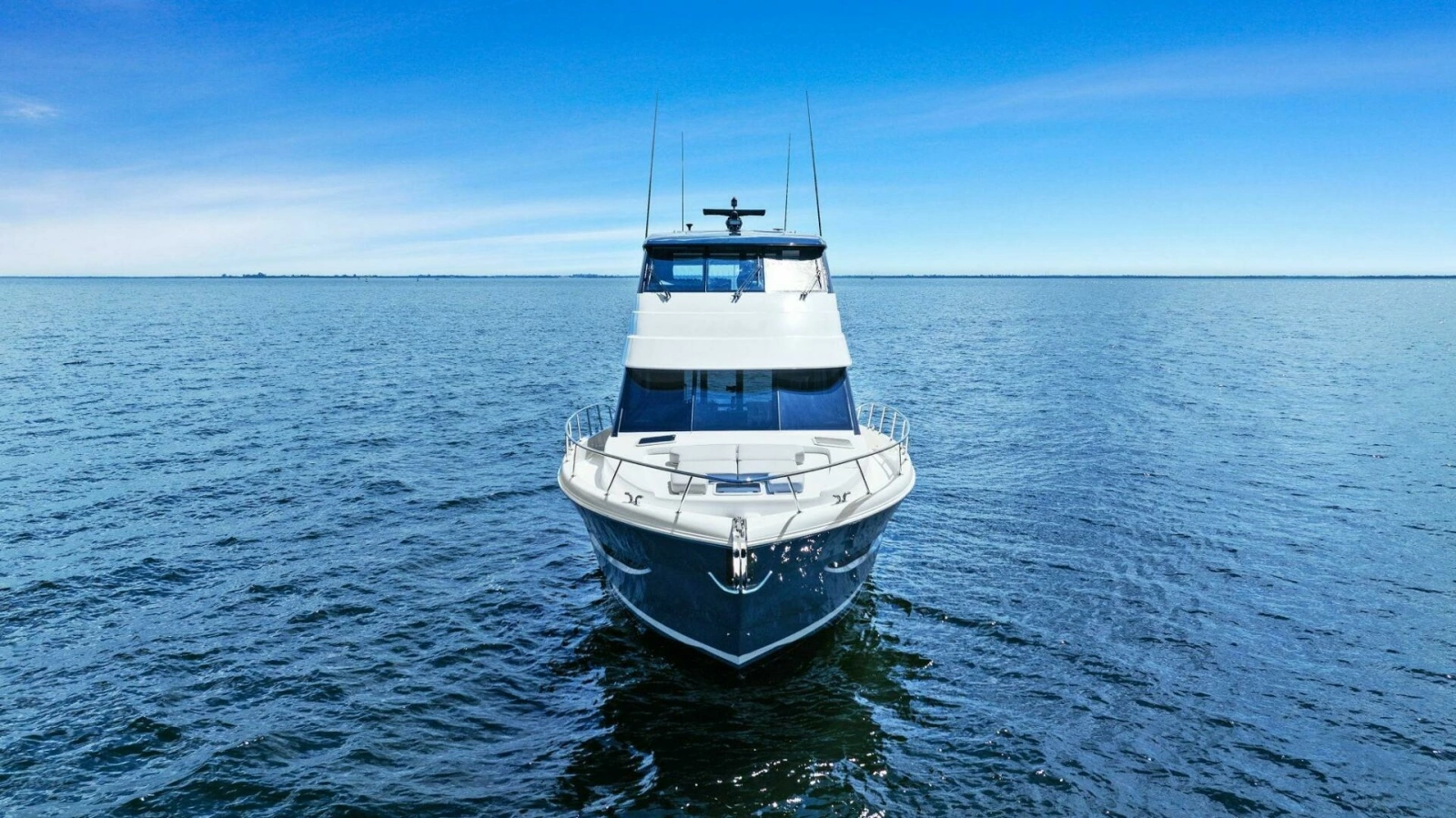 2025 Maritimo M600 