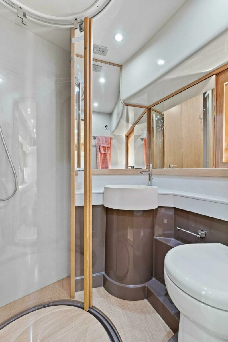 2013 Ferretti Yachts 620