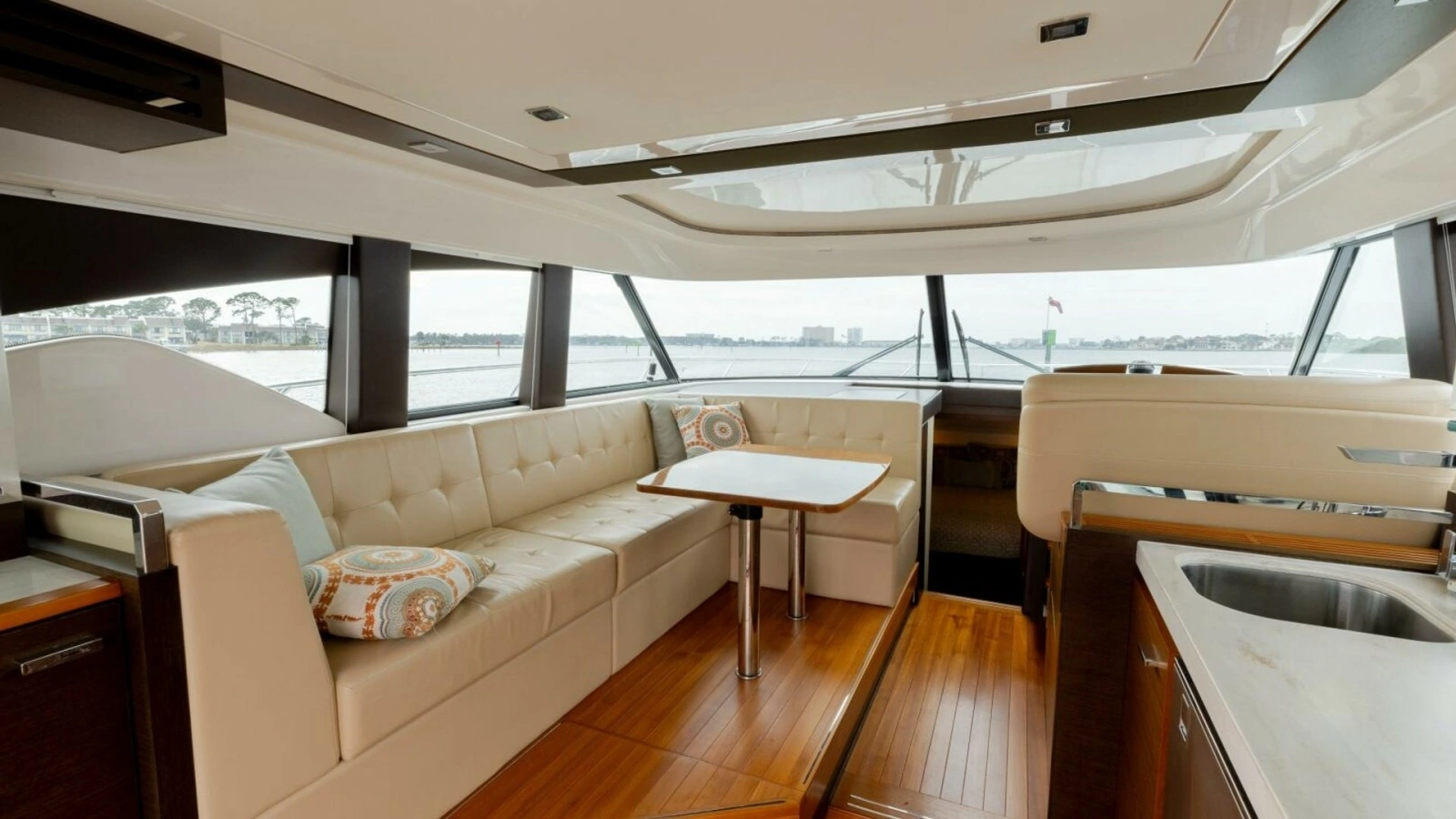 2015 Tiara Yachts 44 Coupe- SILVER LINING- Salon