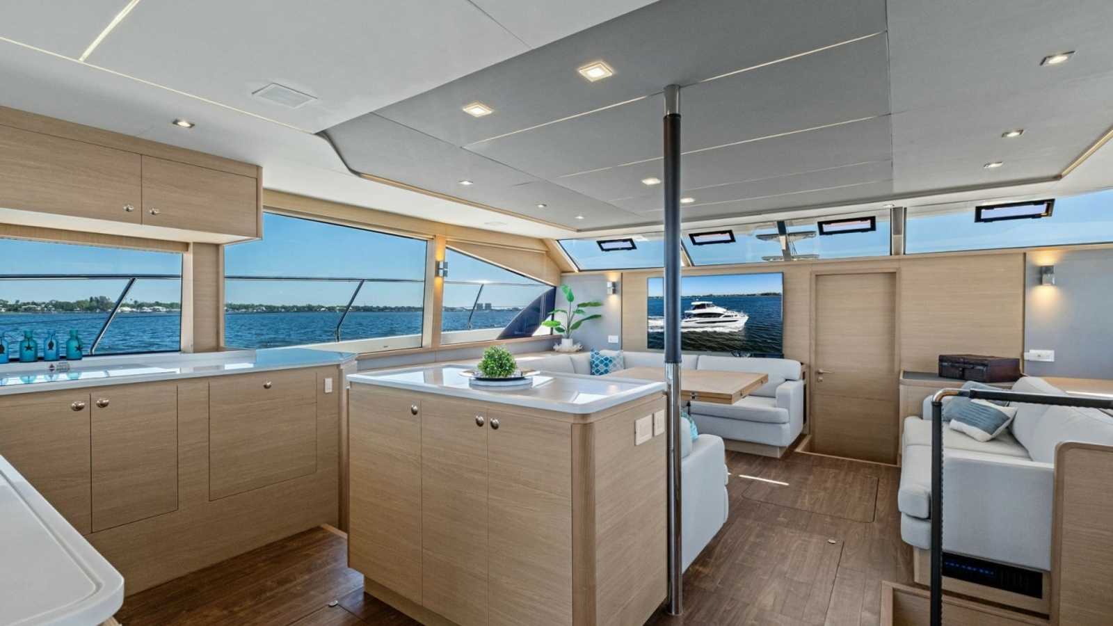 Remarkable I Yacht Photos Pics 