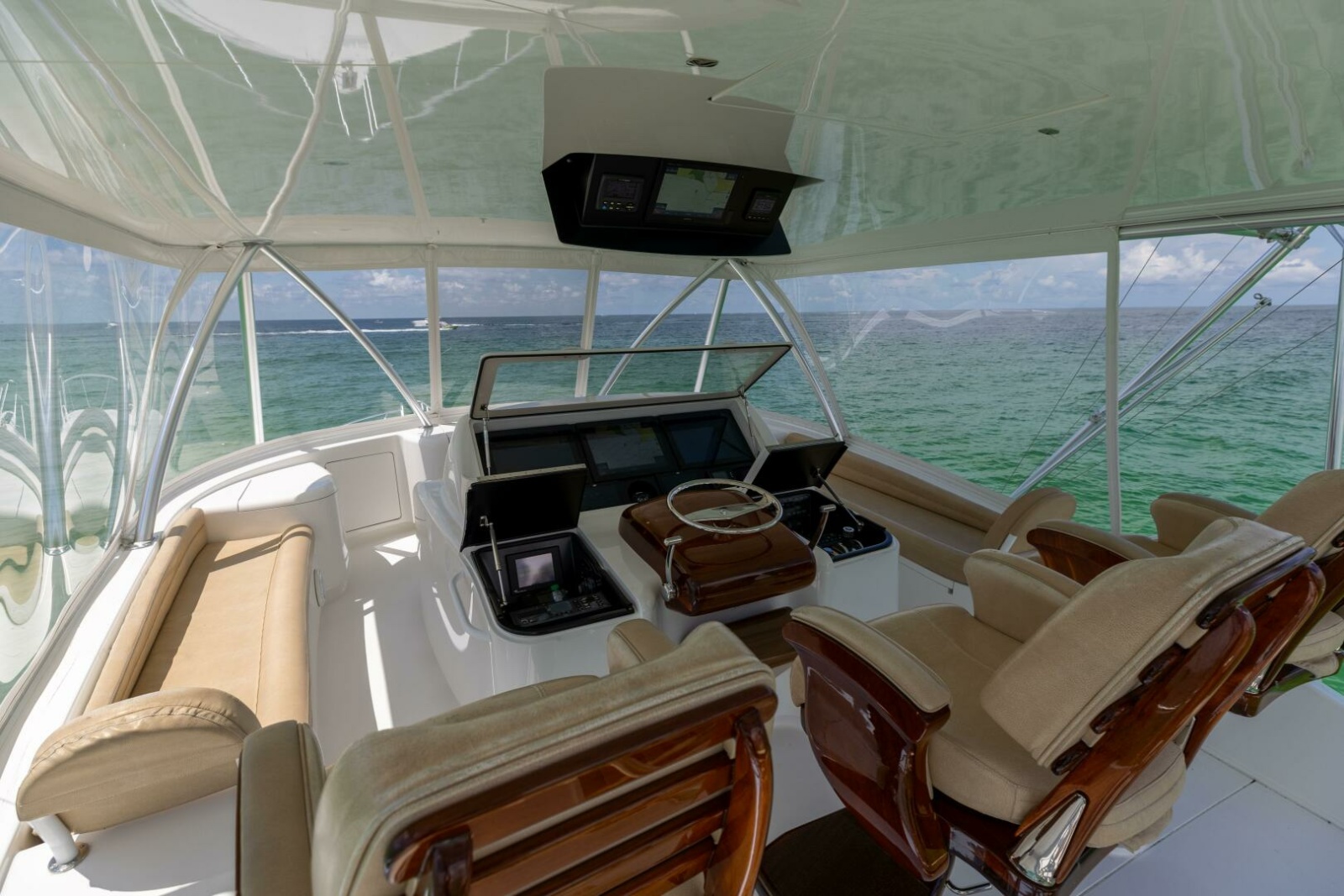 66' 2017 Viking 66 Convertible