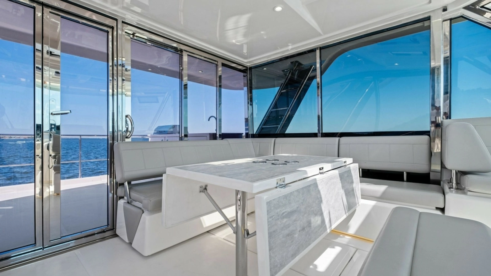 2022 54 Aquila Powercat 'Remarkable I'